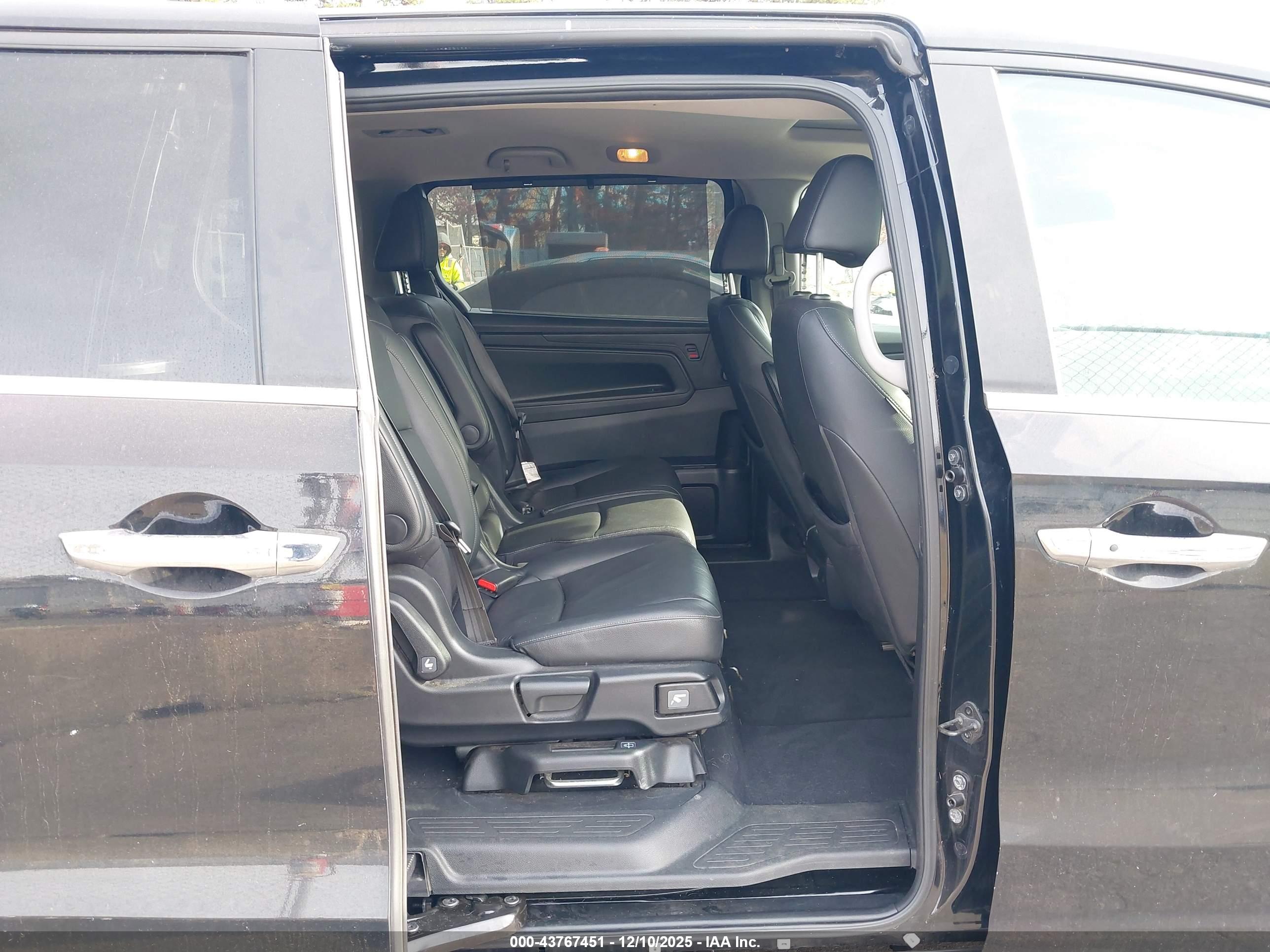 HONDA ODYSSEY image 8