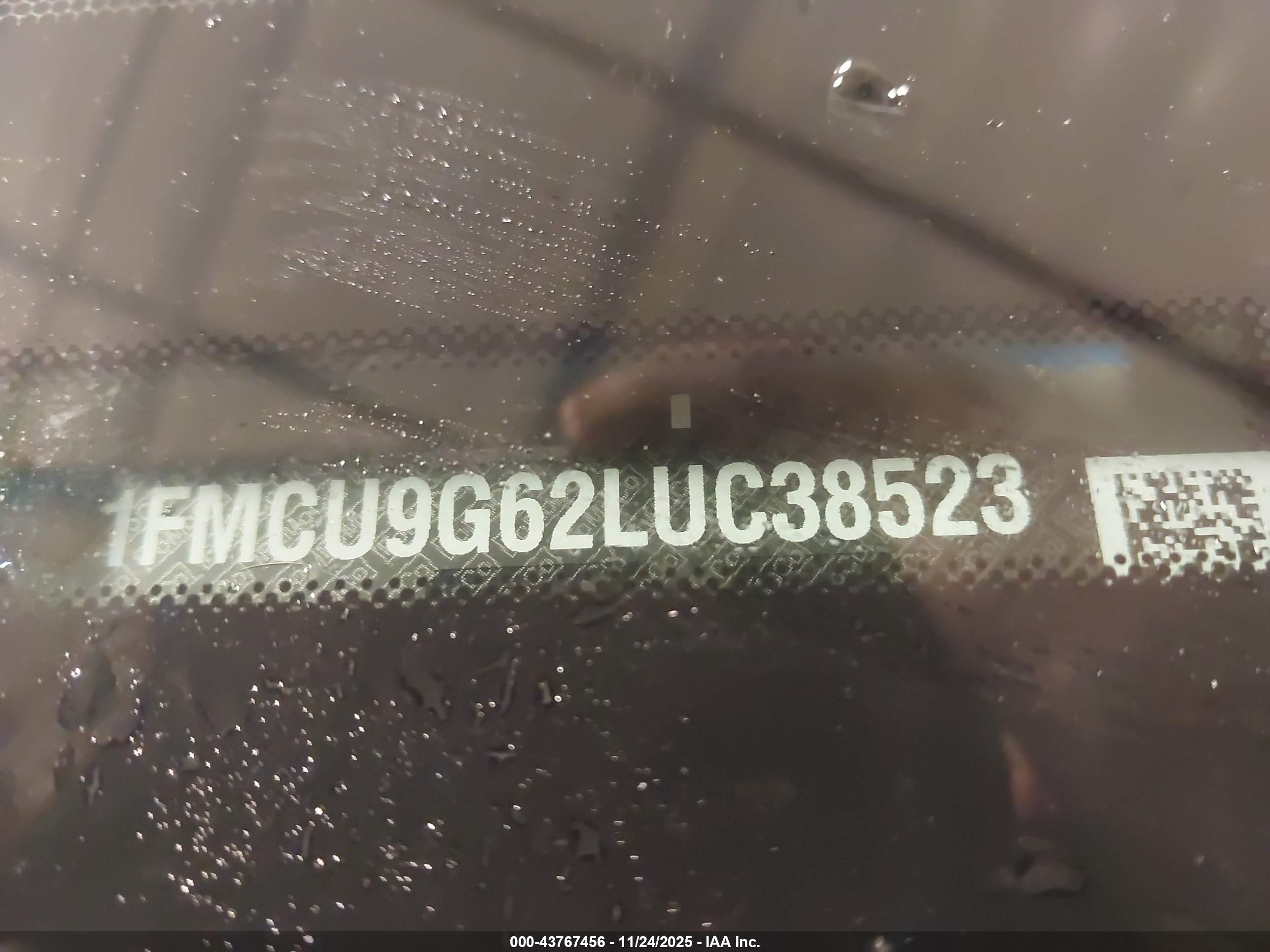FORD ESCAPE image 9