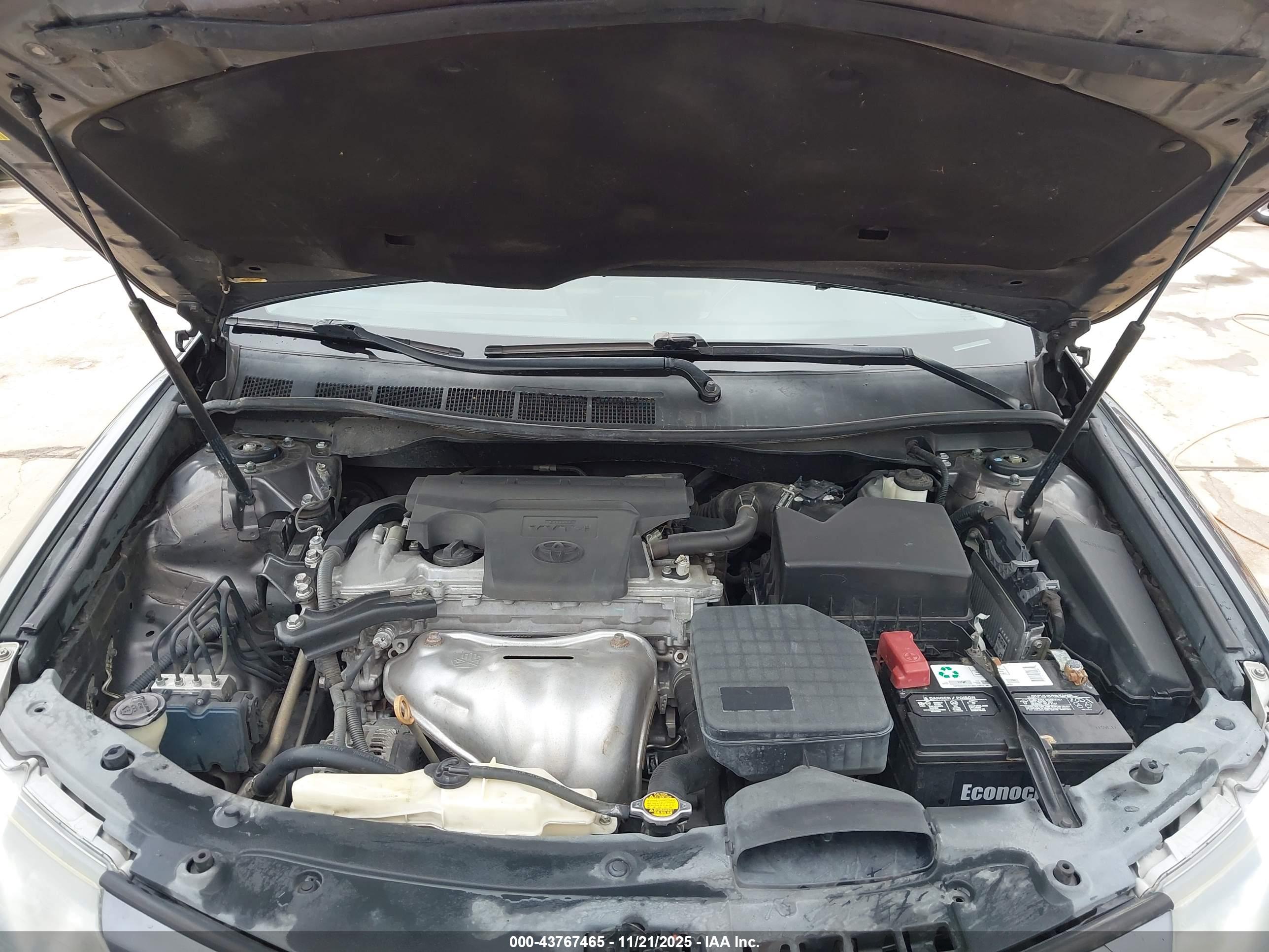 TOYOTA CAMRY image 10