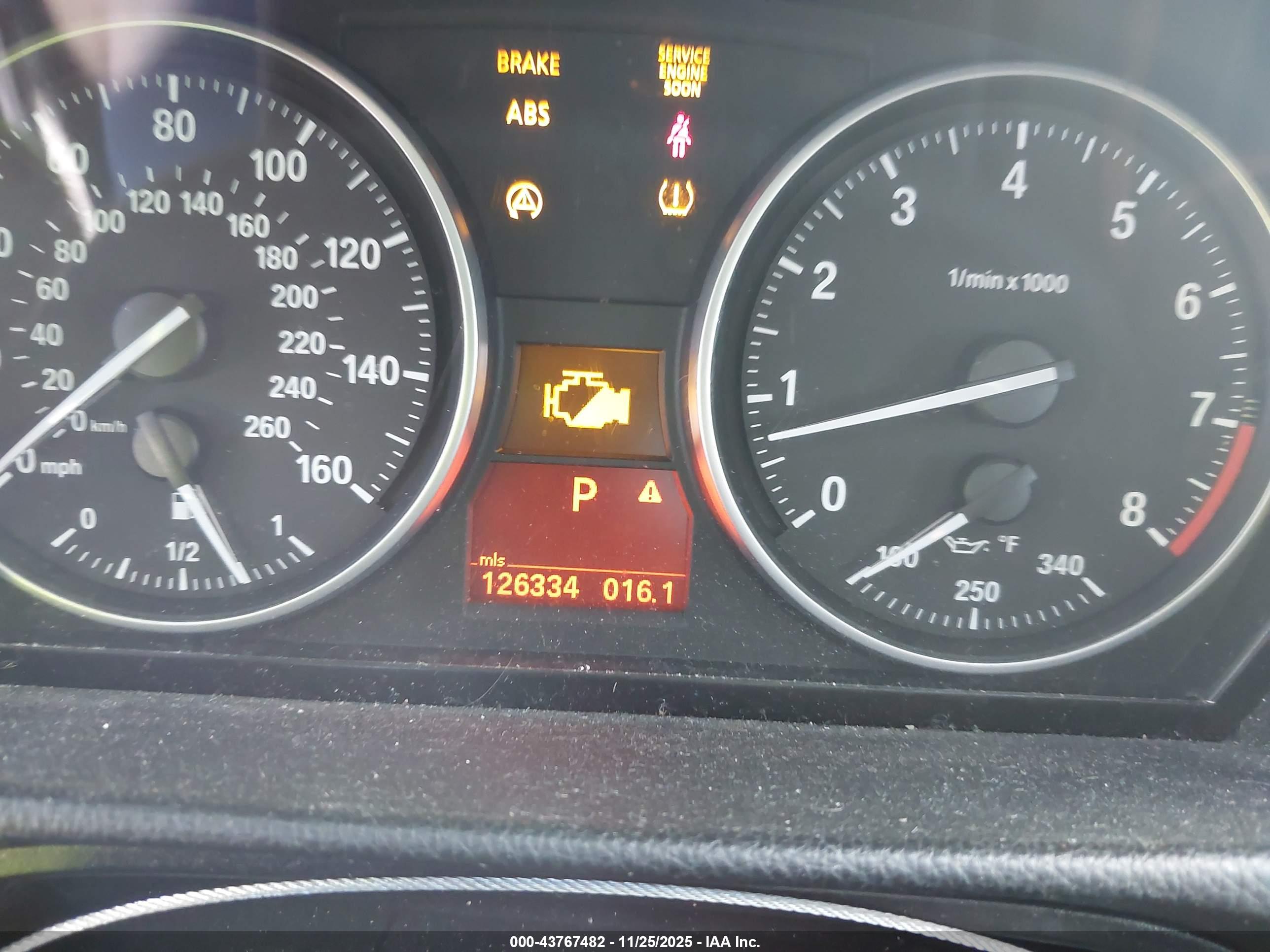 BMW 335XI image 7