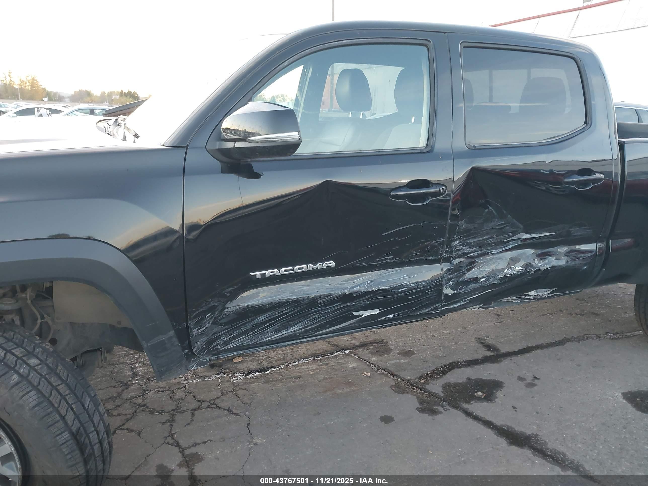 TOYOTA TACOMA image 6