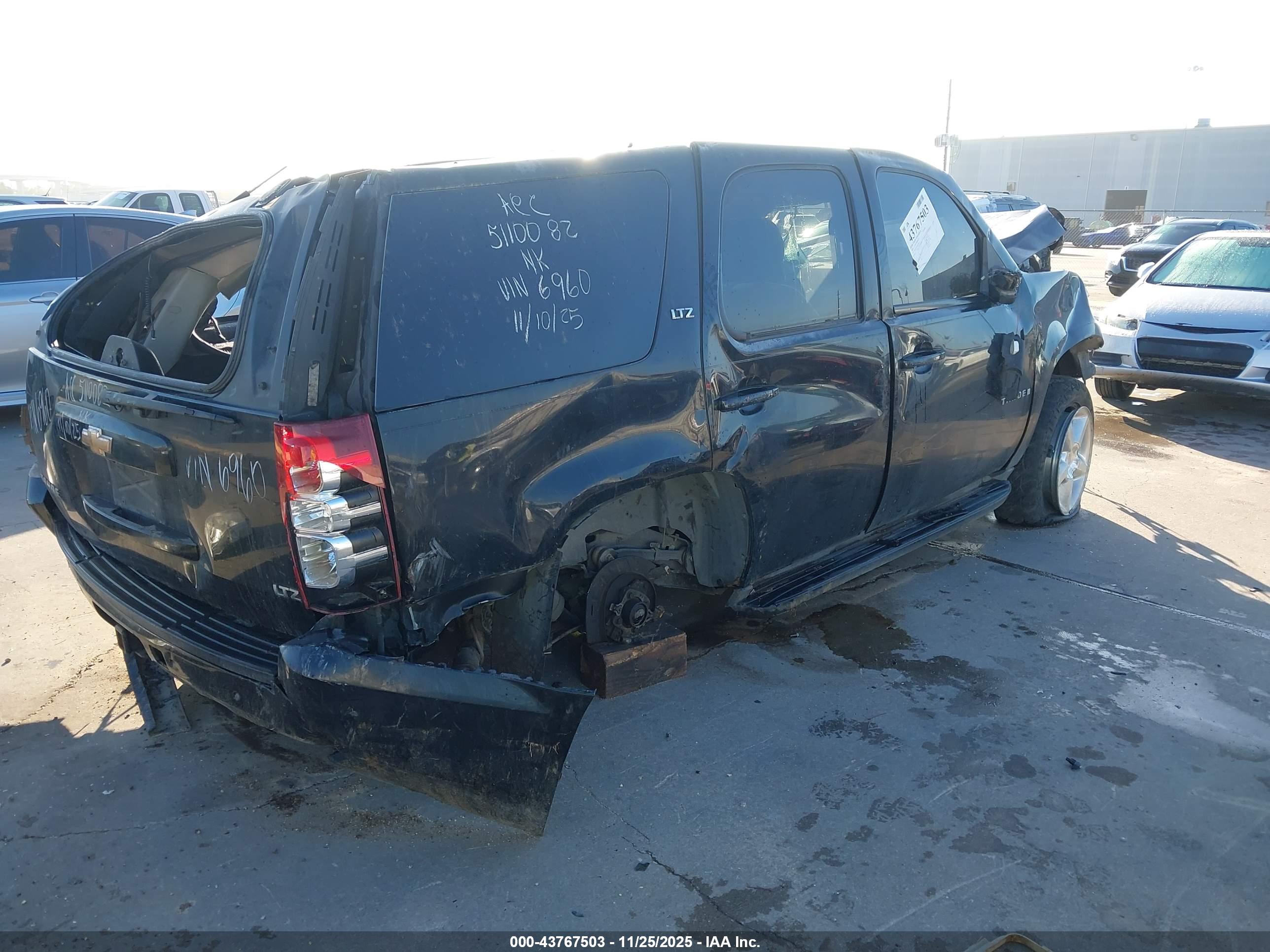 CHEVROLET TAHOE image 4