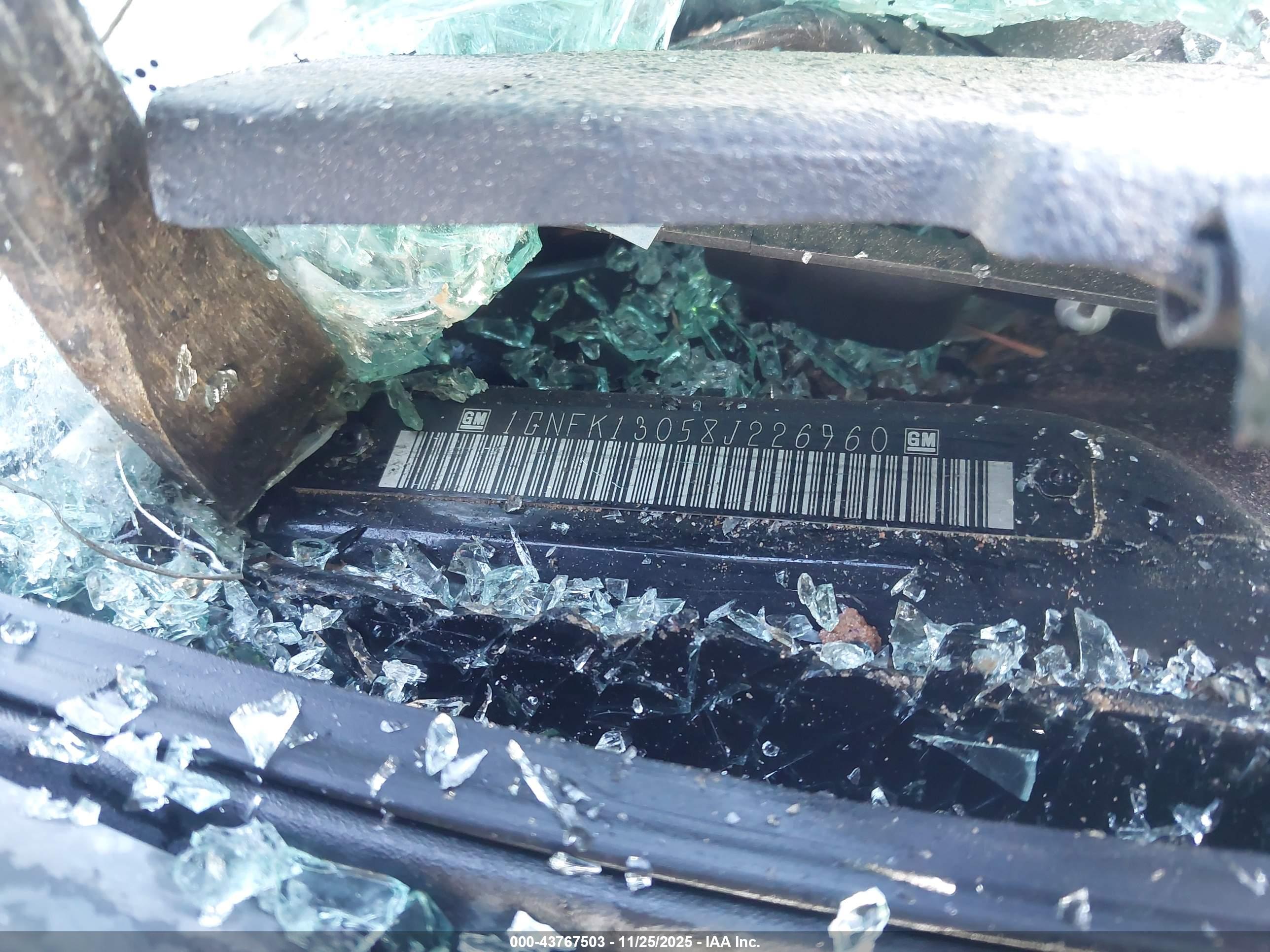 CHEVROLET TAHOE image 9