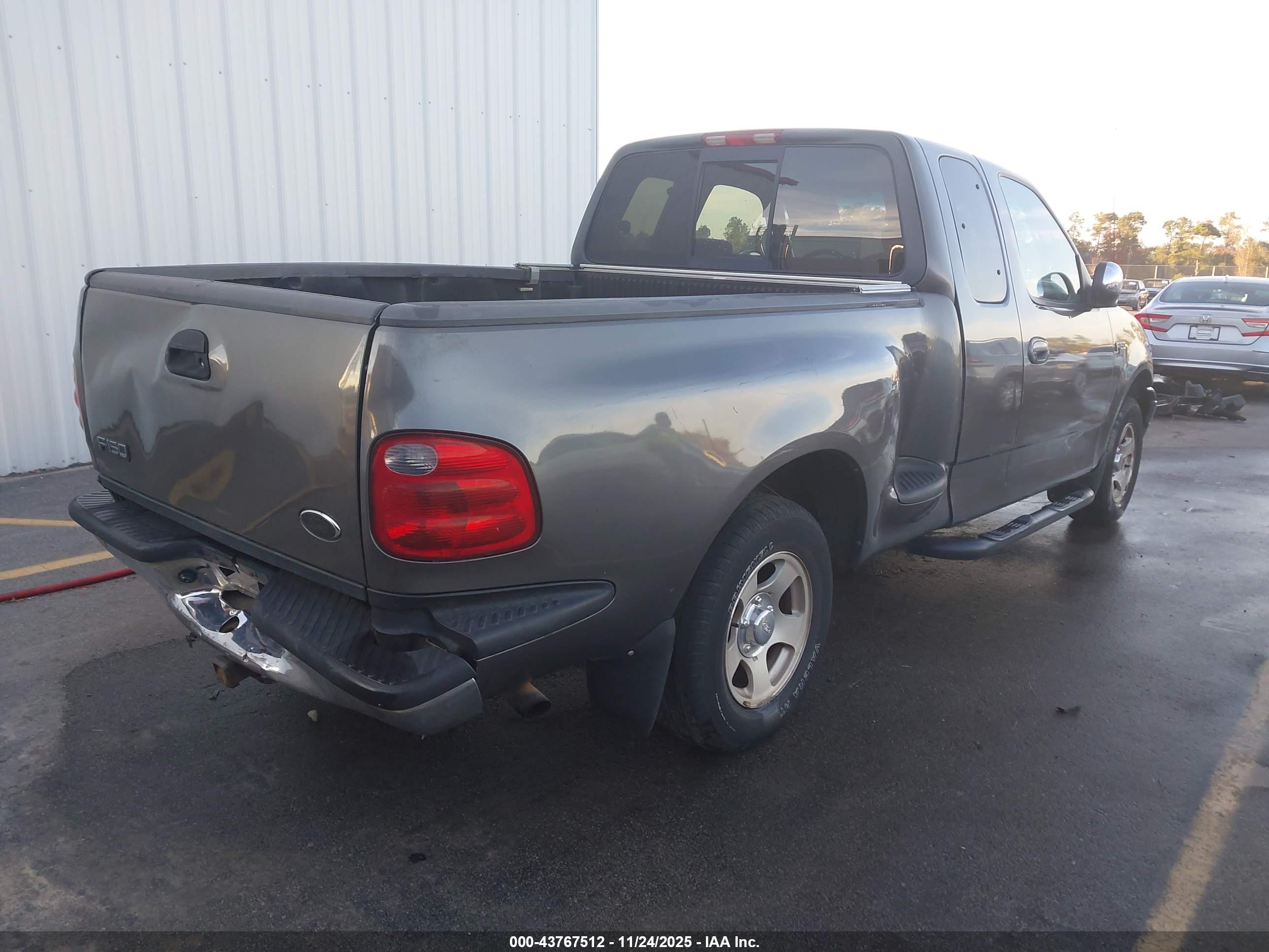FORD F-150 image 4