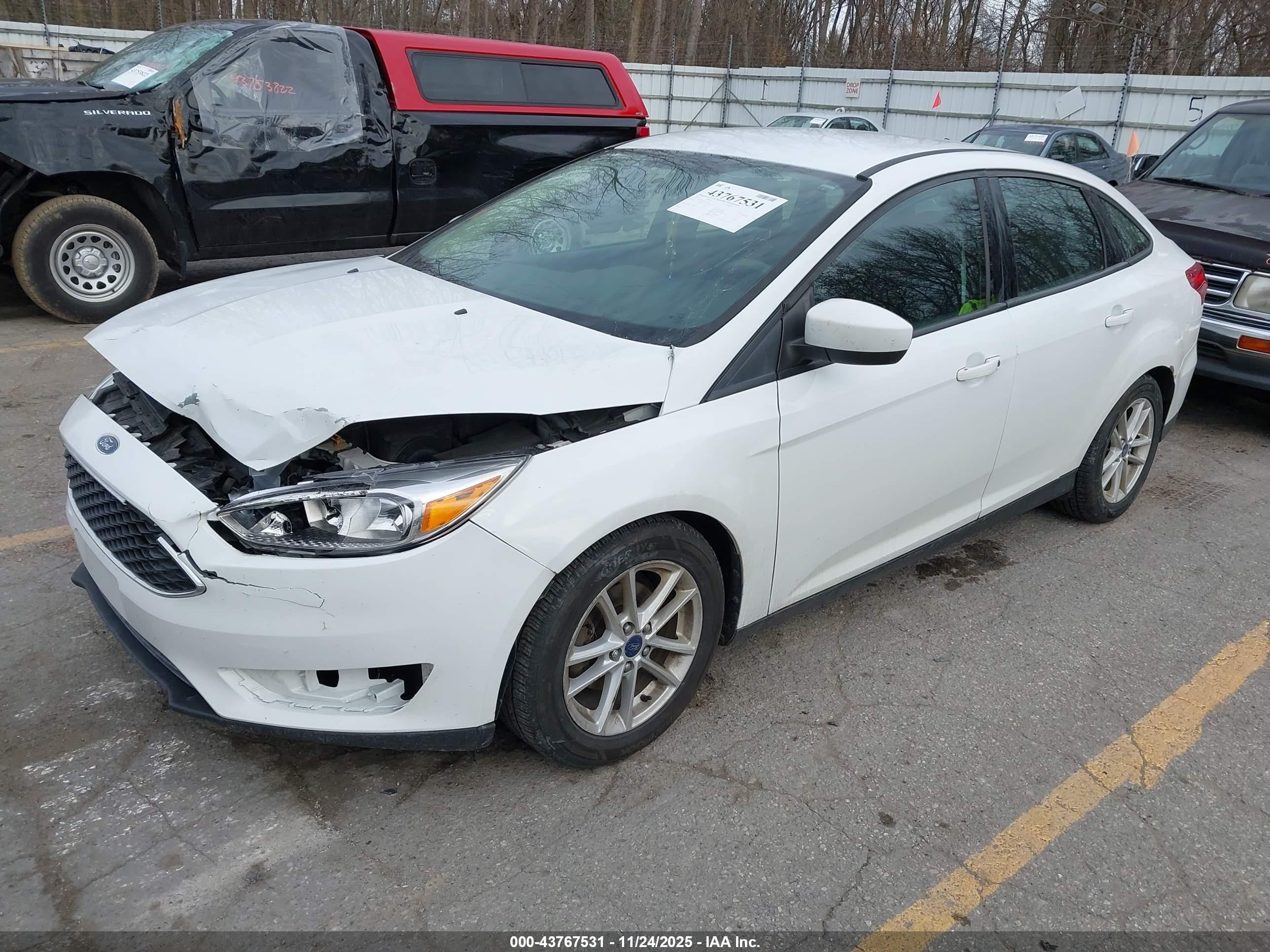 FORD FOCUS image 2
