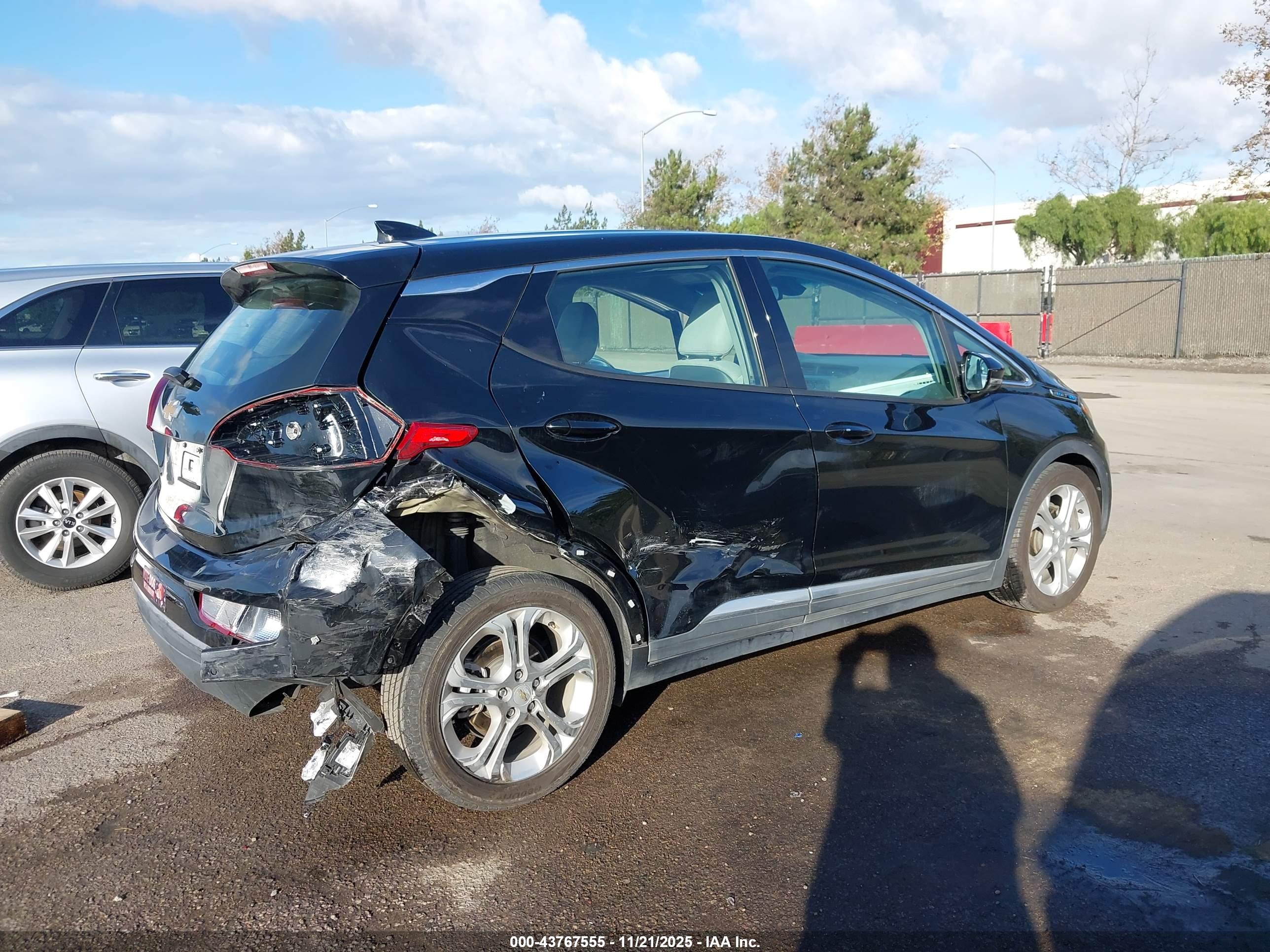 CHEVROLET BOLT image 6