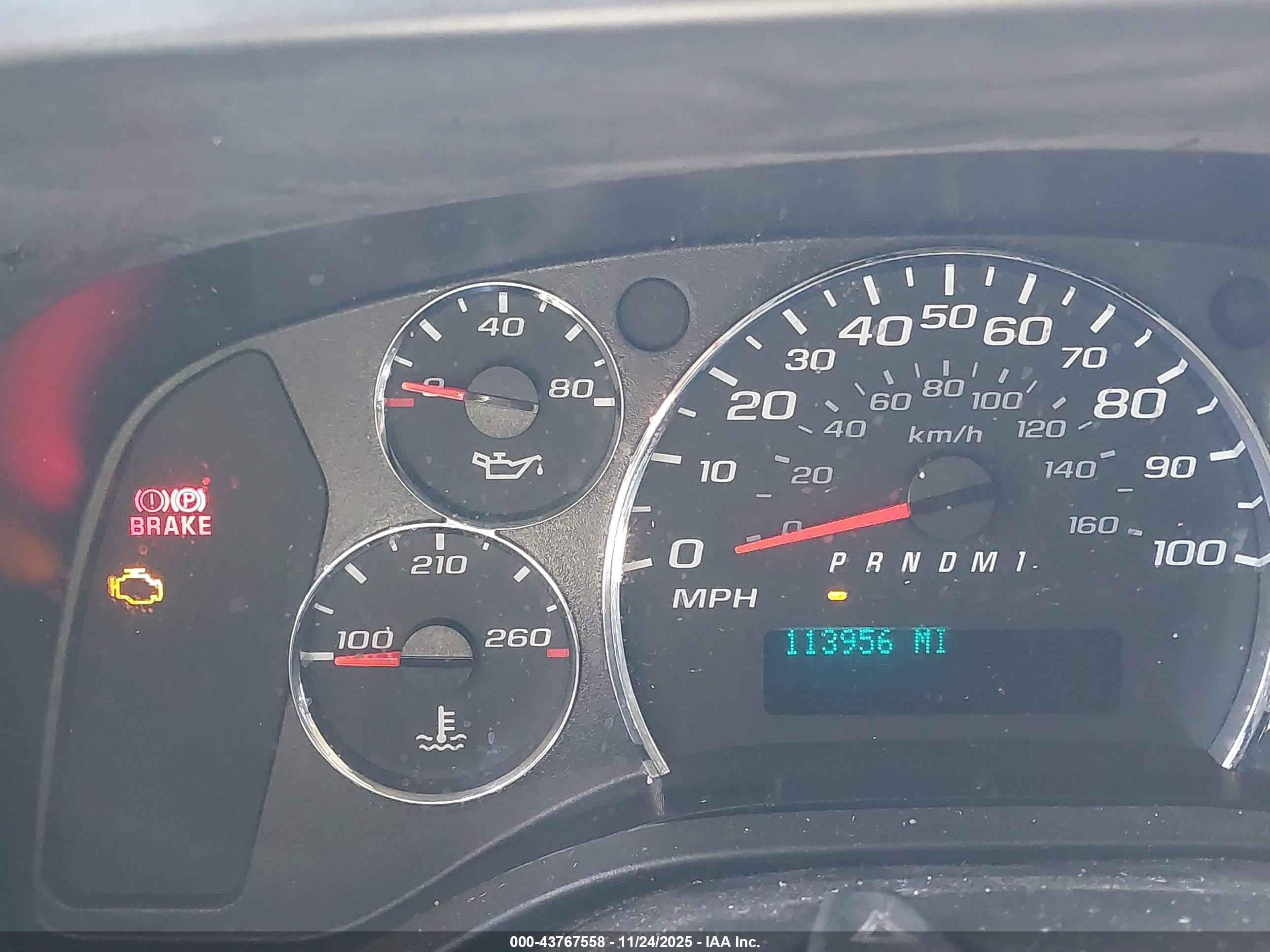 CHEVROLET EXPRESS image 7