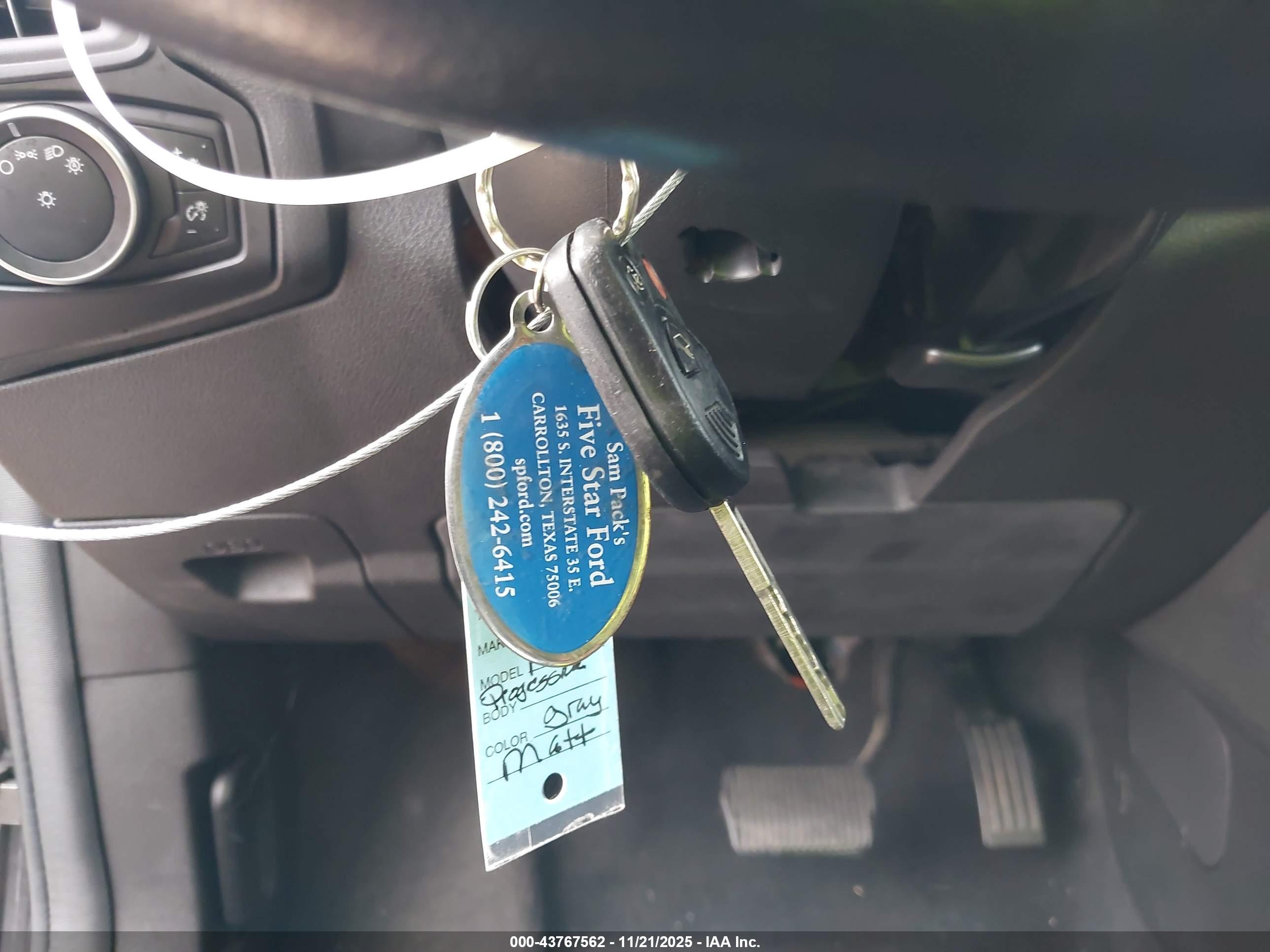 FORD FOCUS image 11