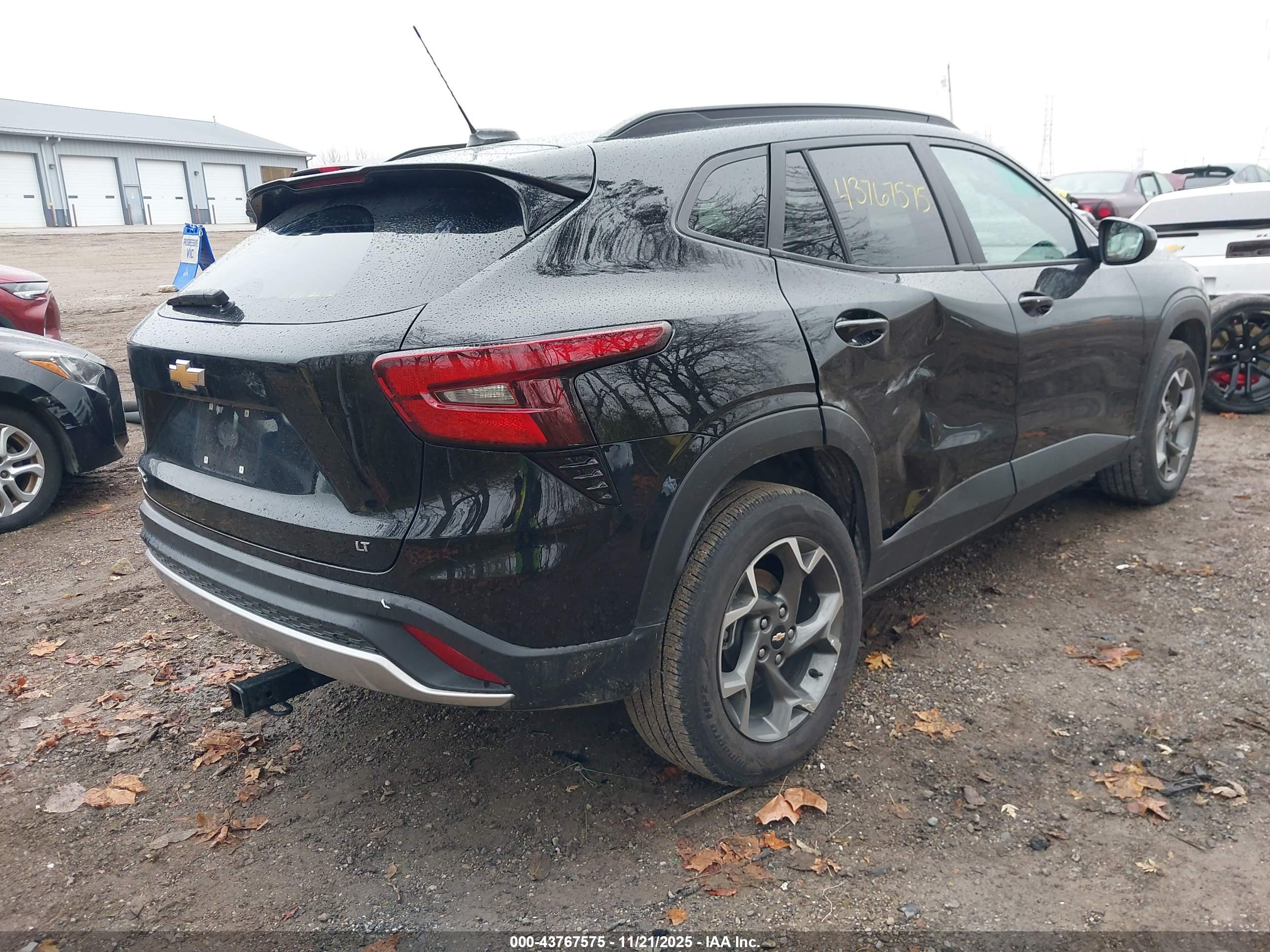 CHEVROLET TRAX image 4