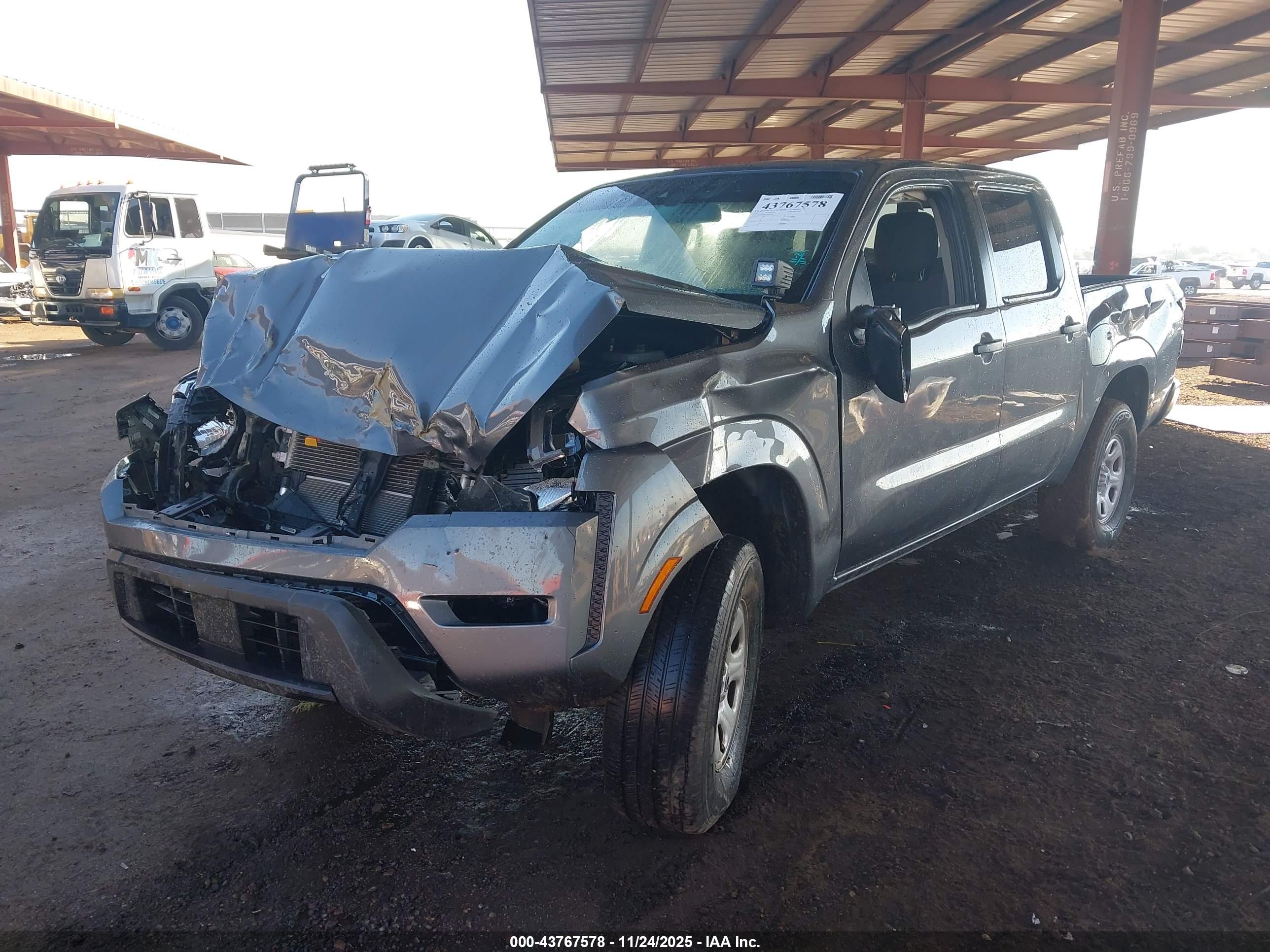 NISSAN FRONTIER image 6