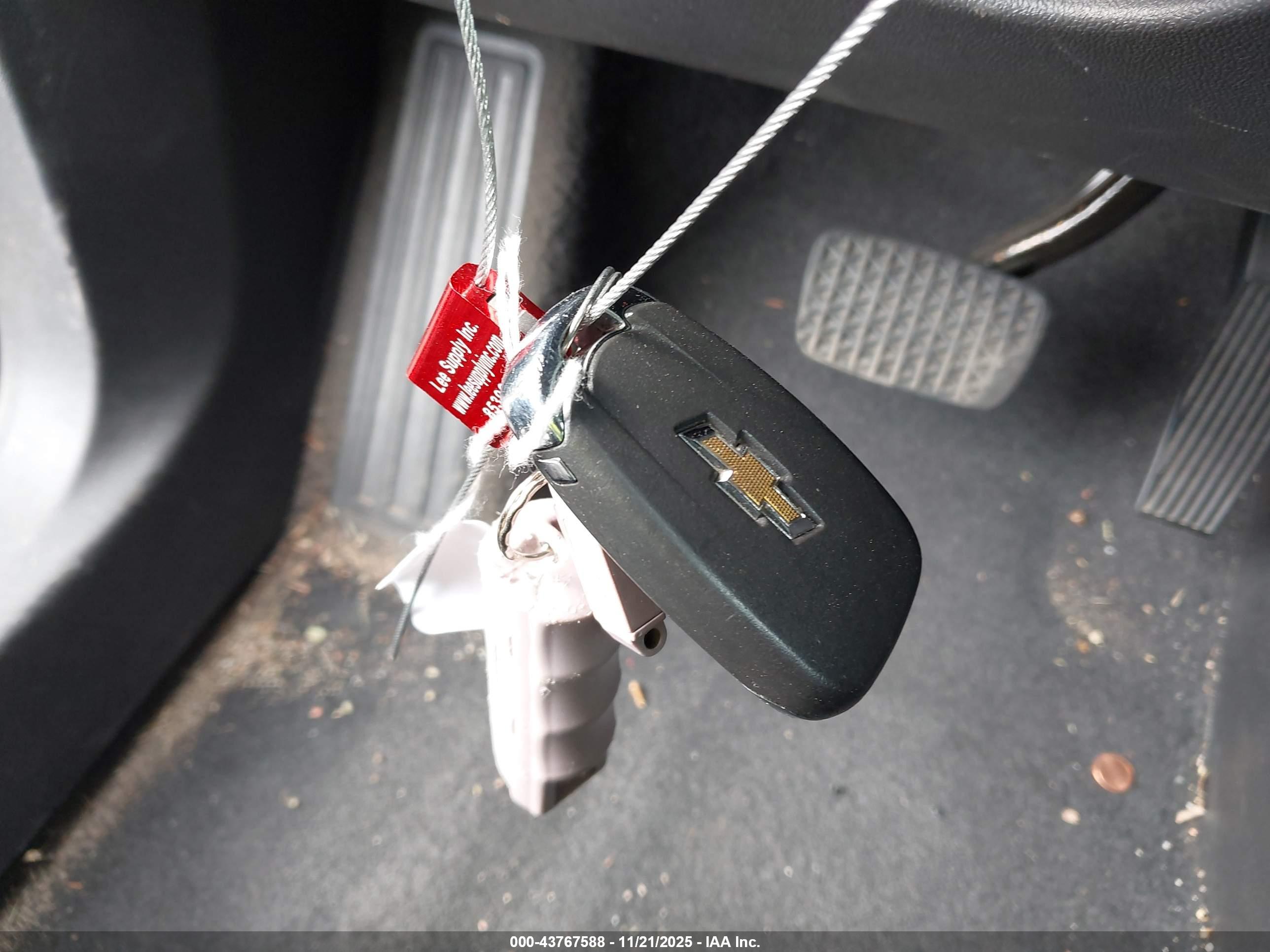 CHEVROLET EQUINOX image 11
