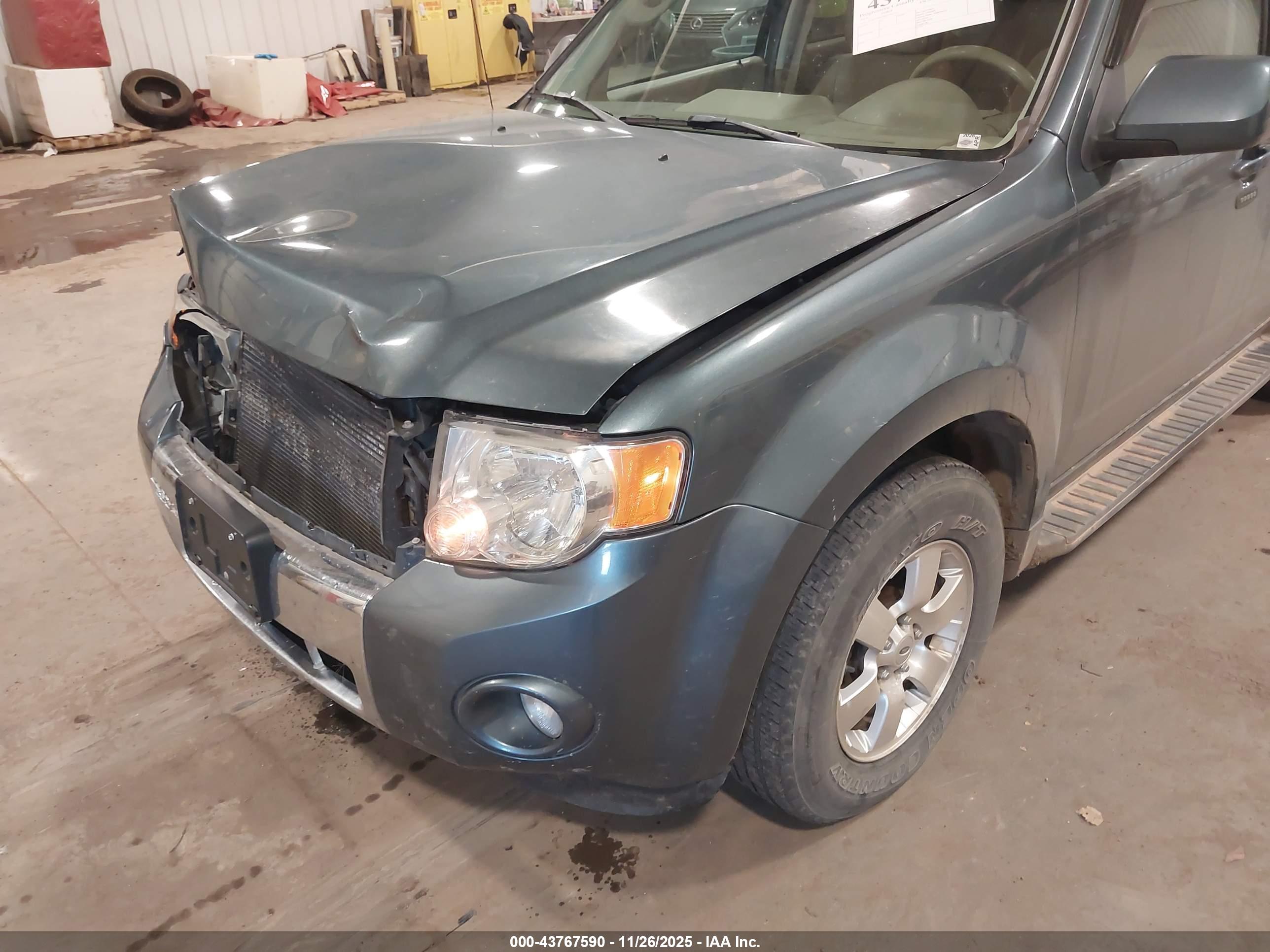 FORD ESCAPE image 6