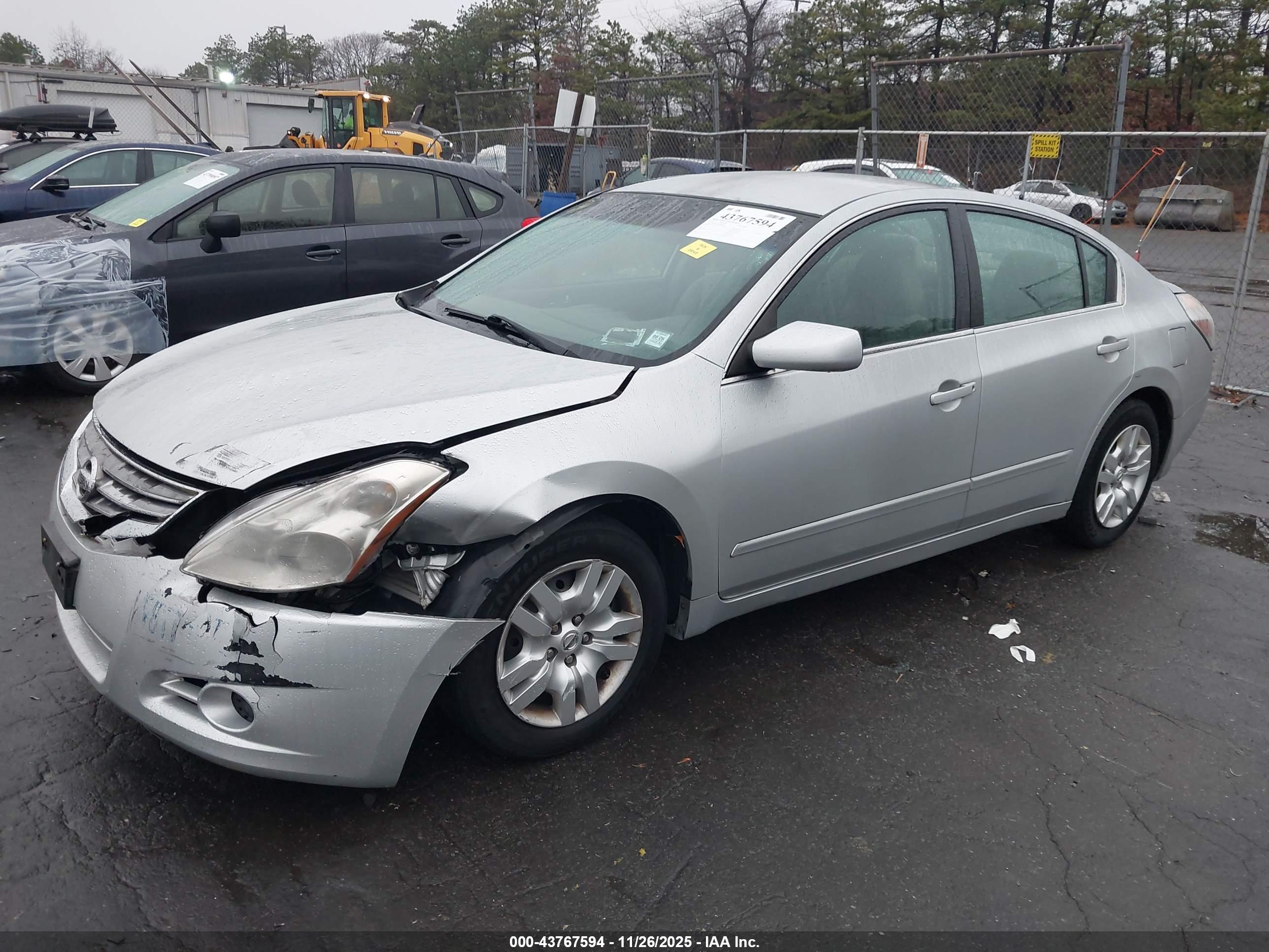 NISSAN ALTIMA image 2