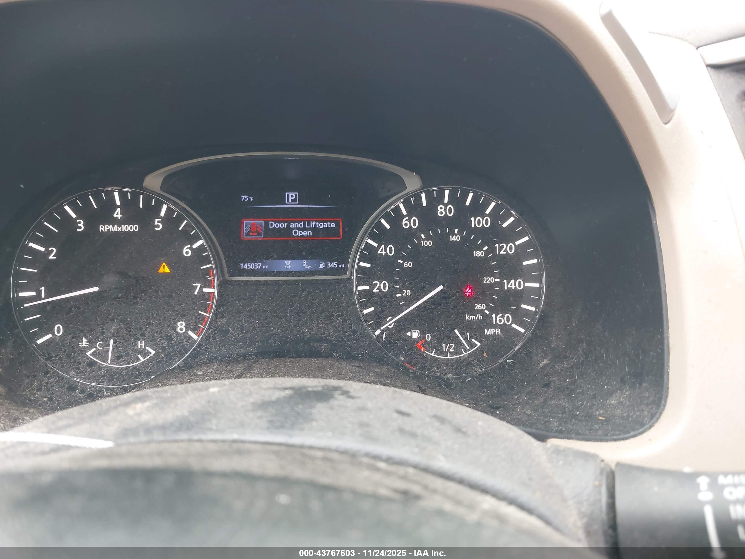 NISSAN PATHFINDER image 7
