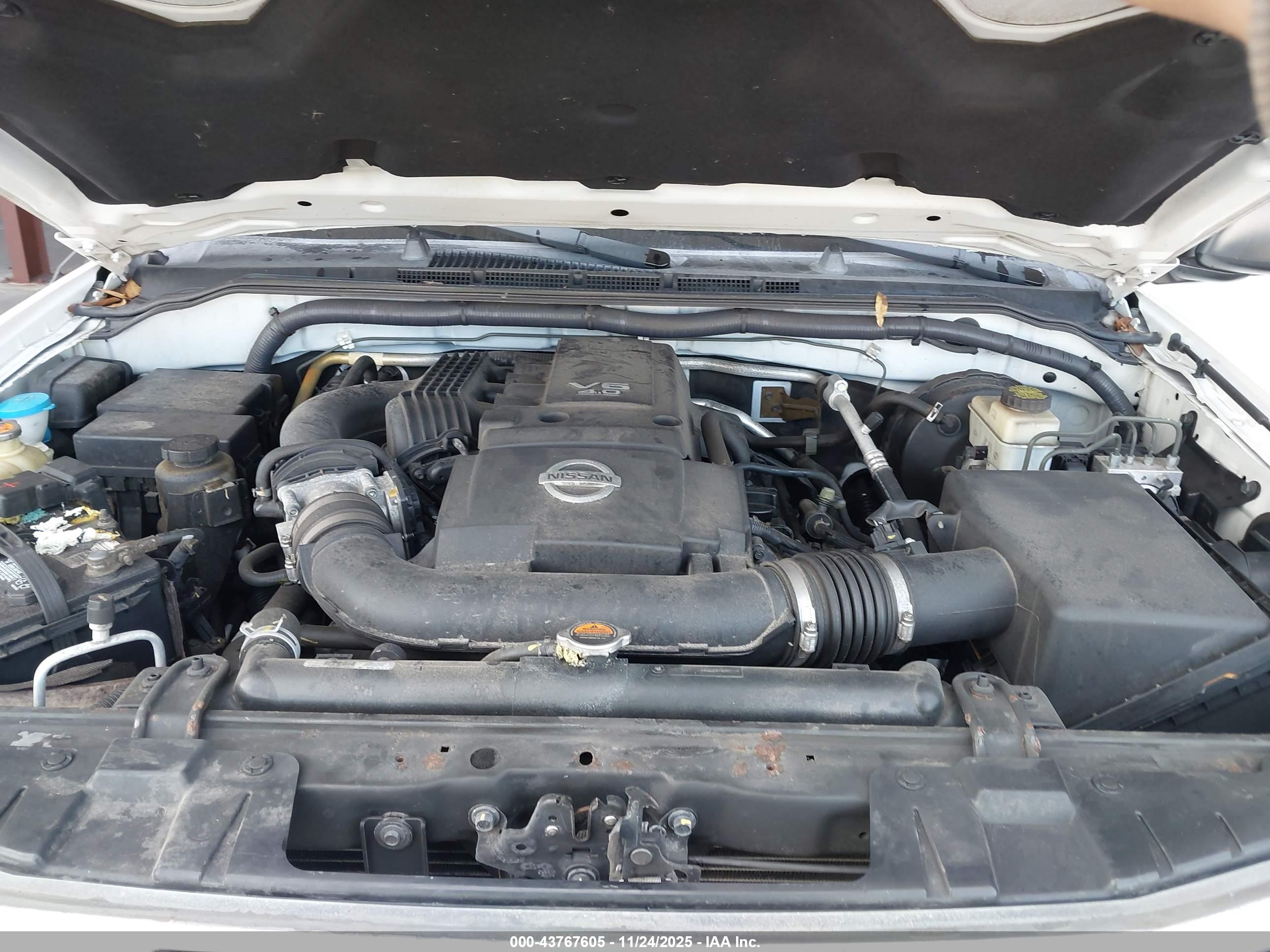 NISSAN FRONTIER image 10