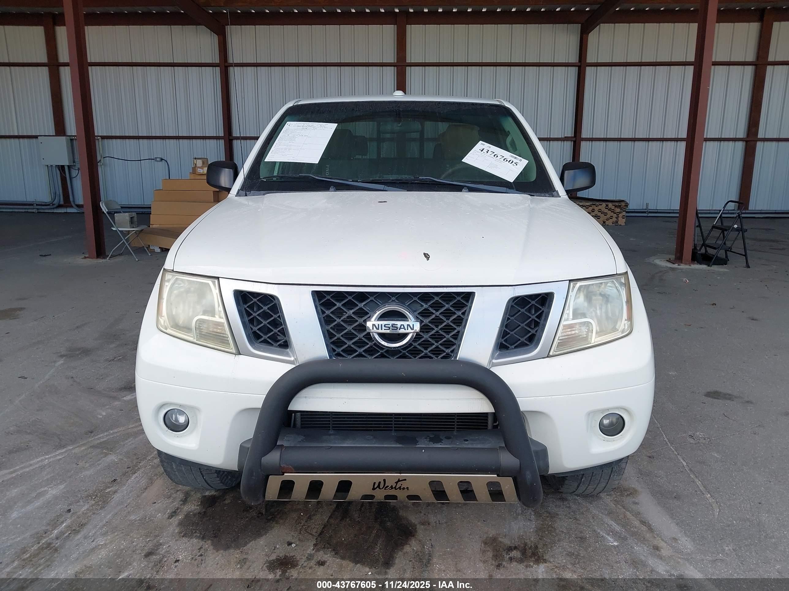 NISSAN FRONTIER image 6