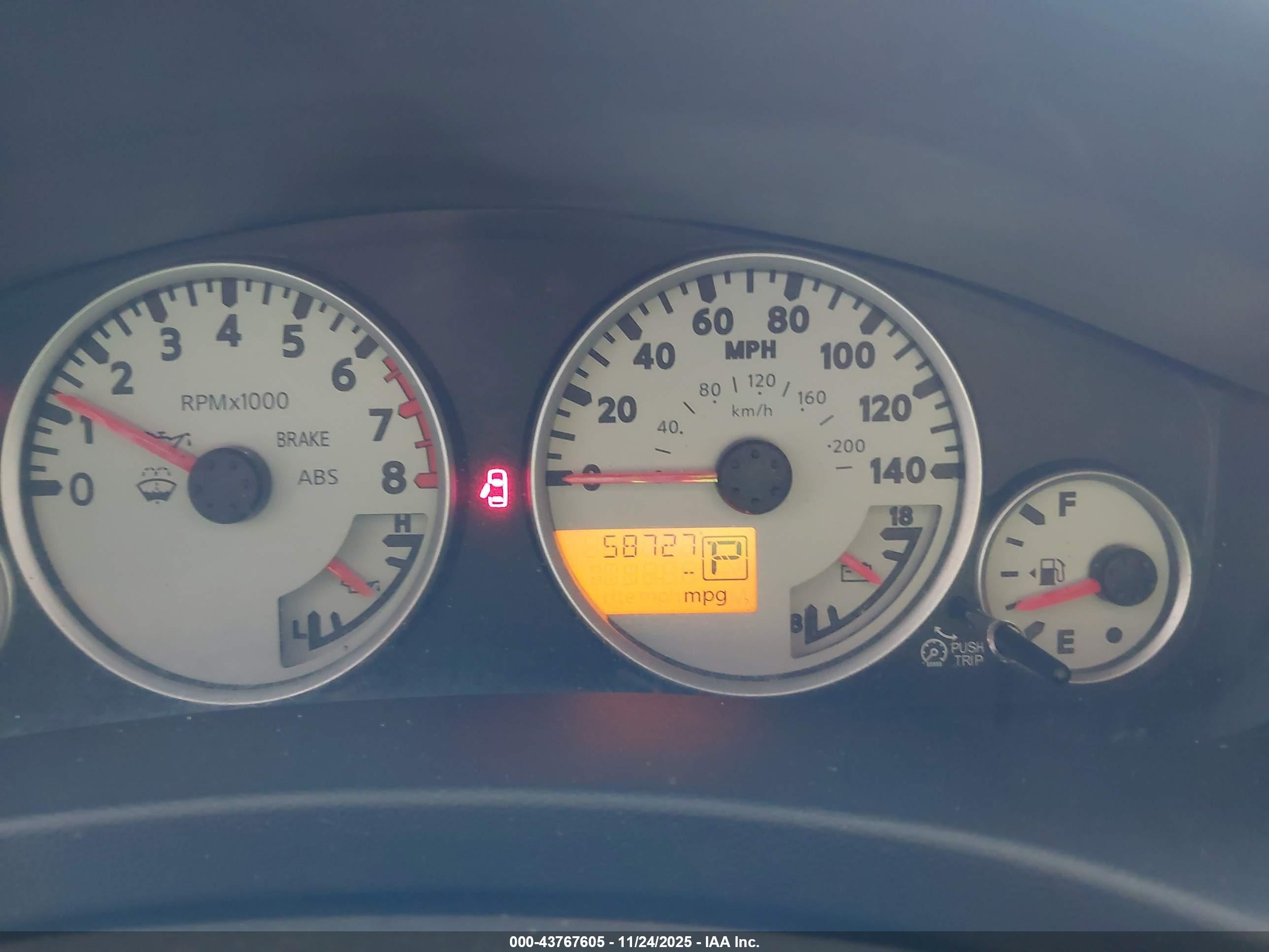 NISSAN FRONTIER image 7