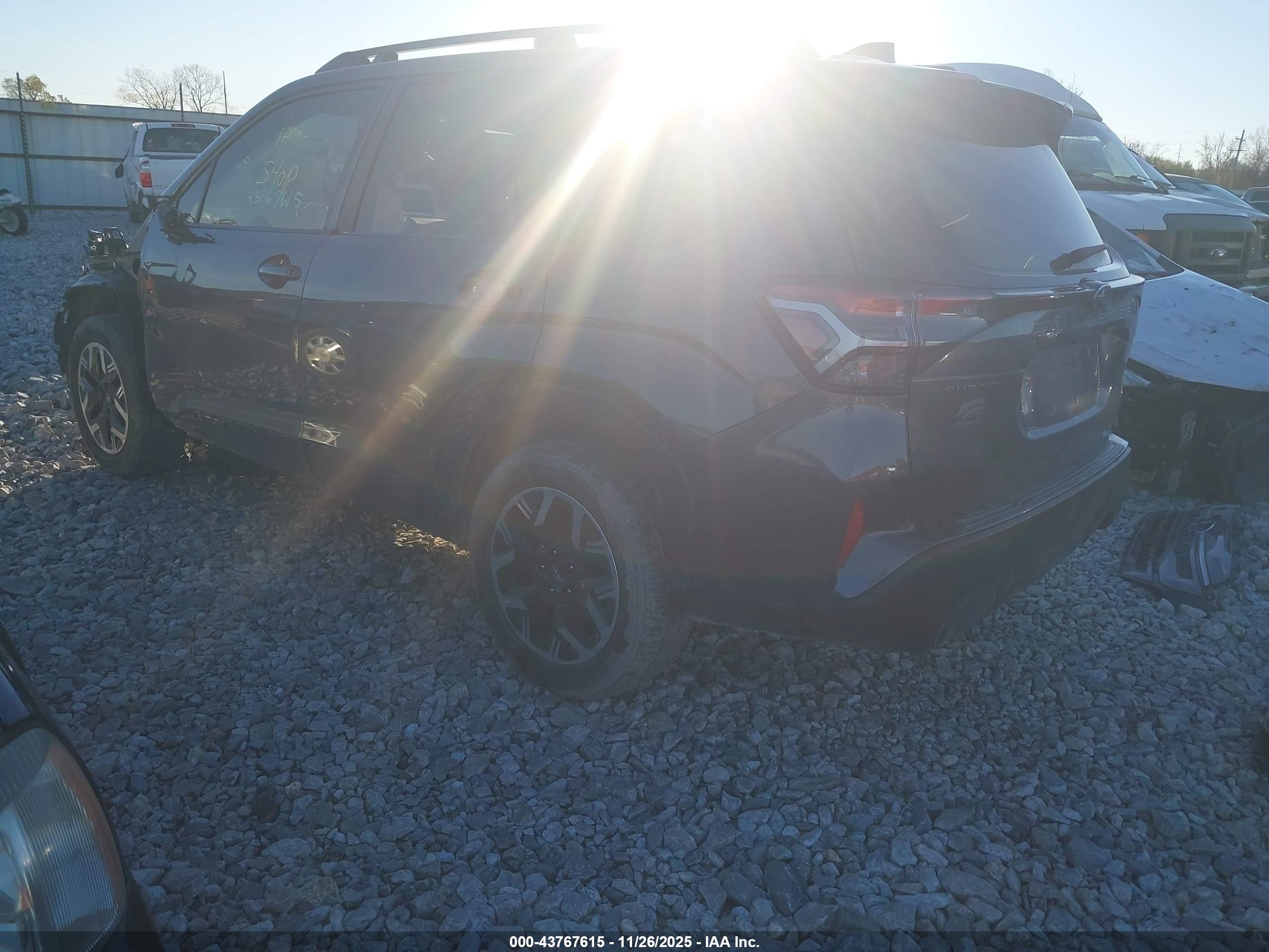 SUBARU FORESTER image 3