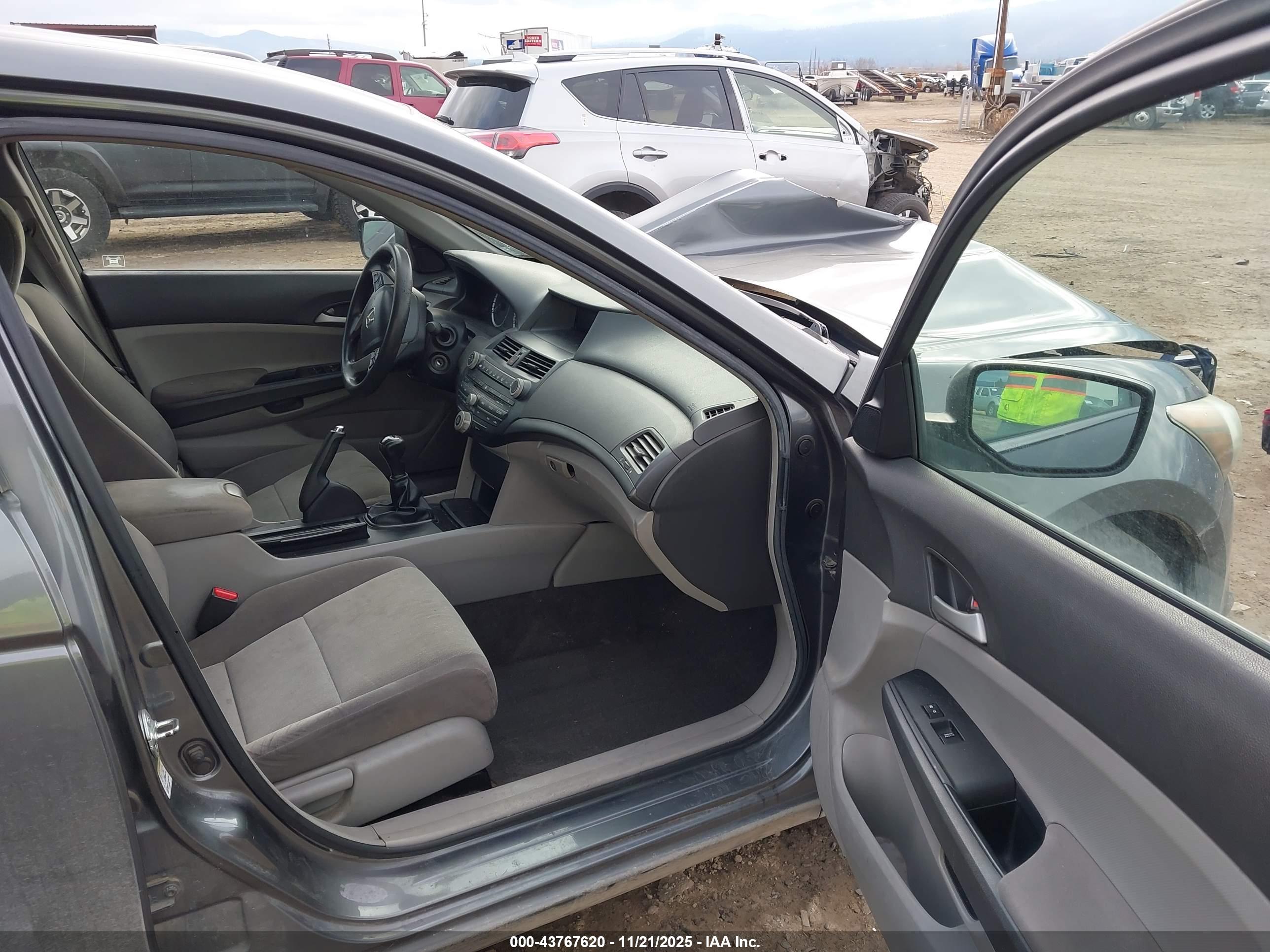HONDA ACCORD image 5