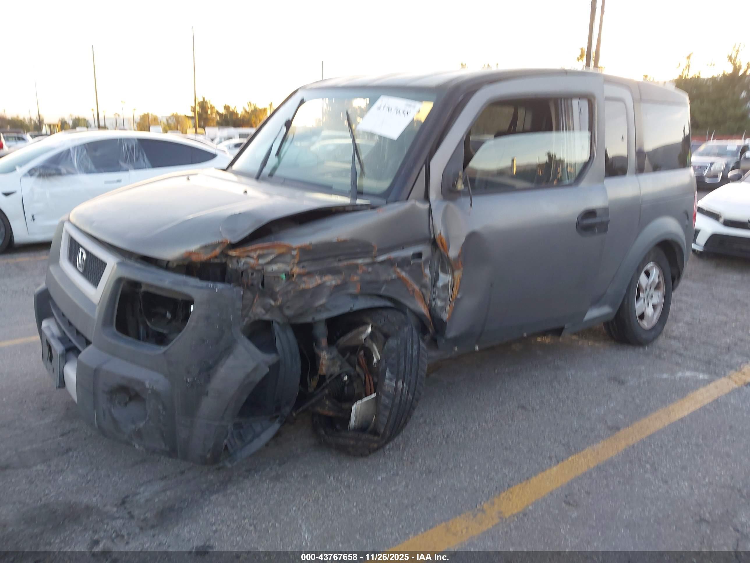 HONDA ELEMENT image 2