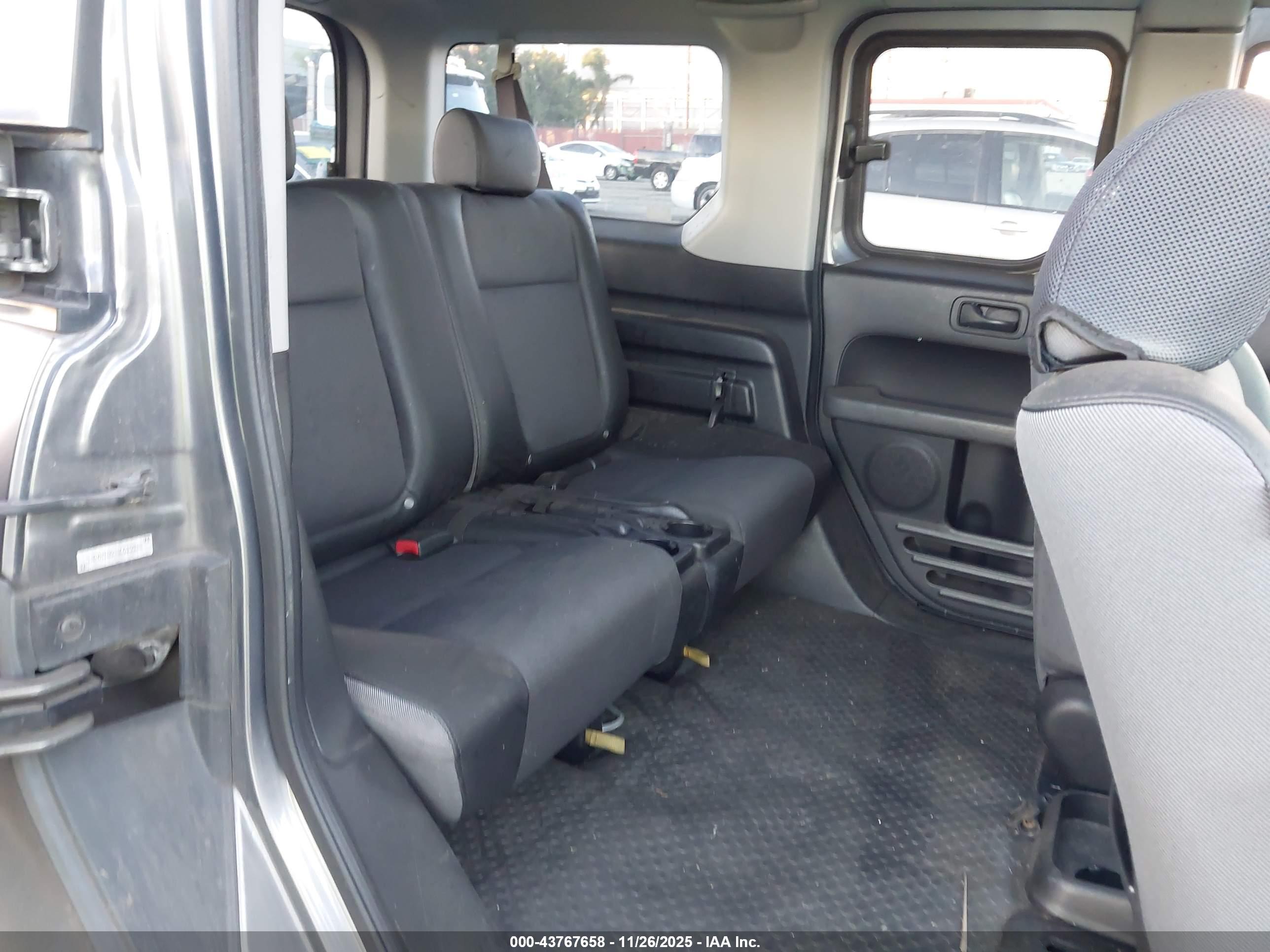 HONDA ELEMENT image 8