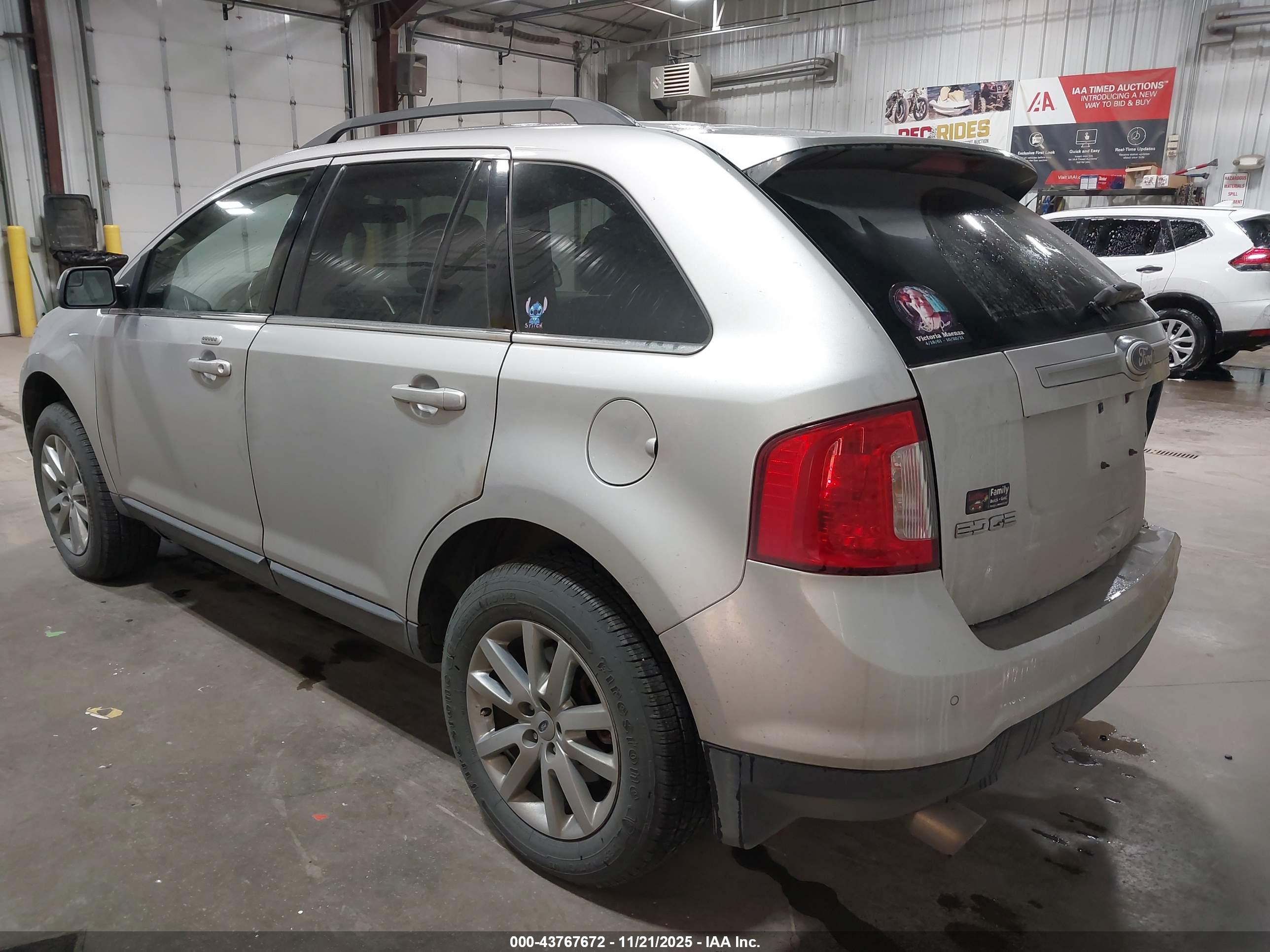 FORD EDGE image 3