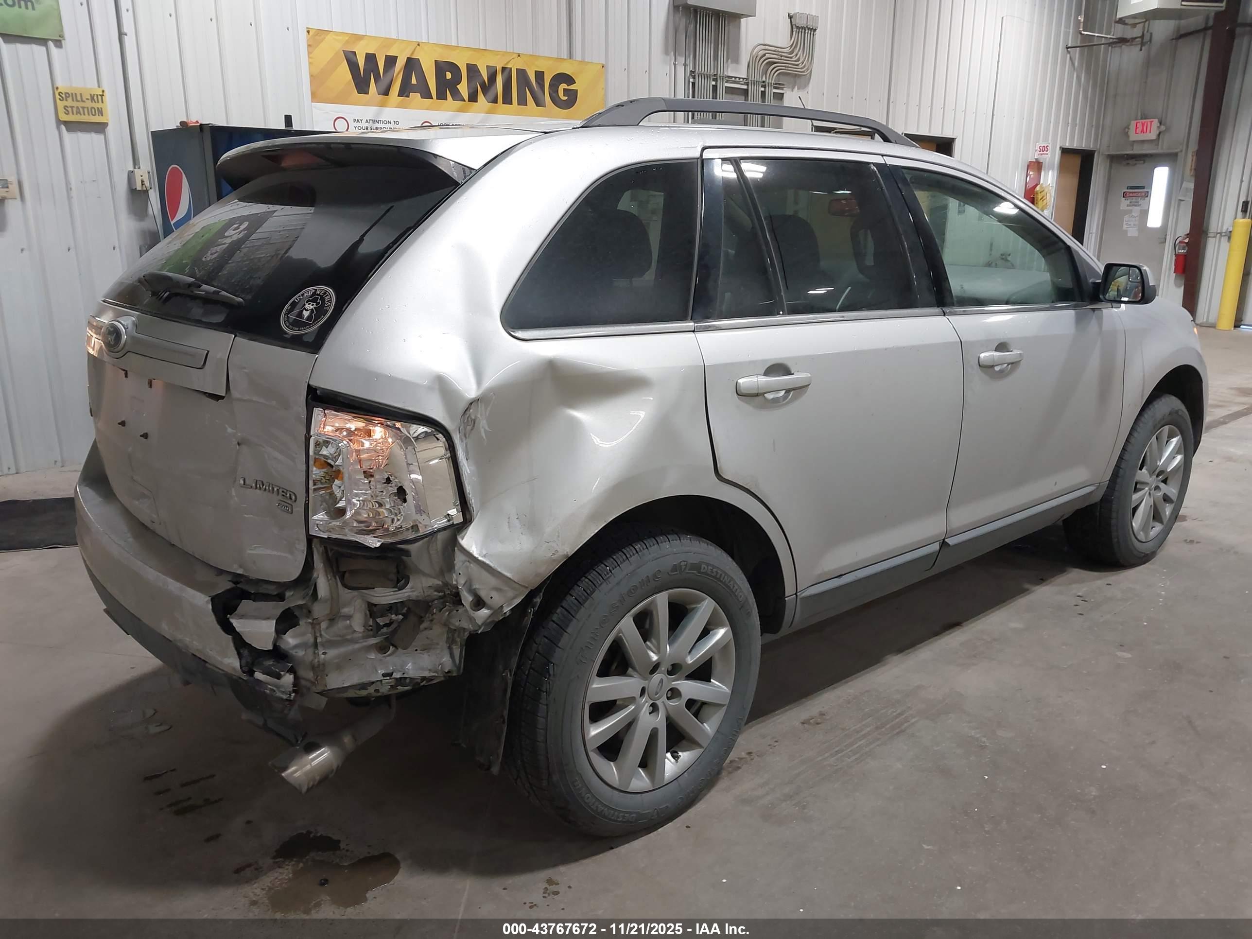 FORD EDGE image 4