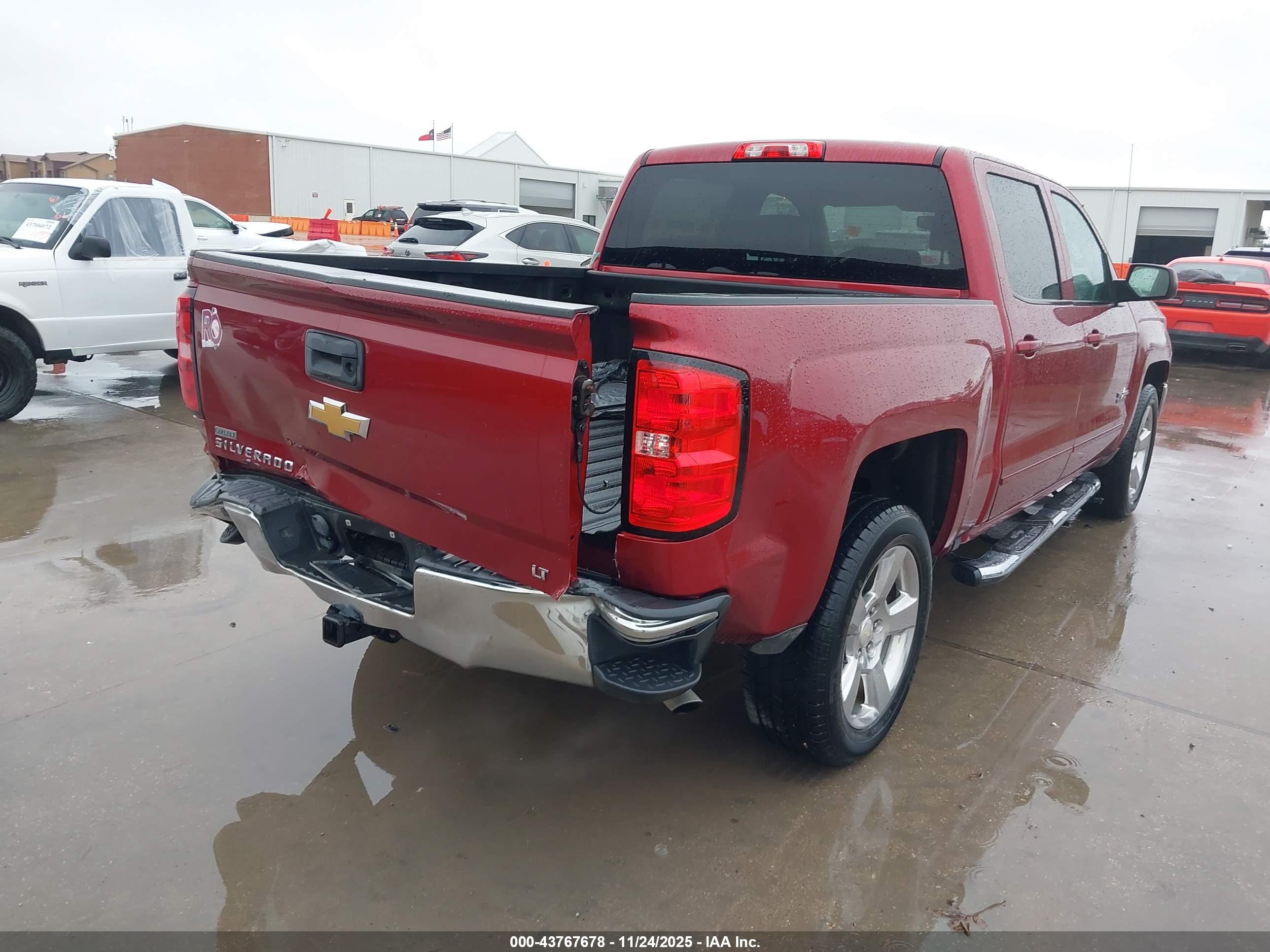CHEVROLET SILVERADO image 4