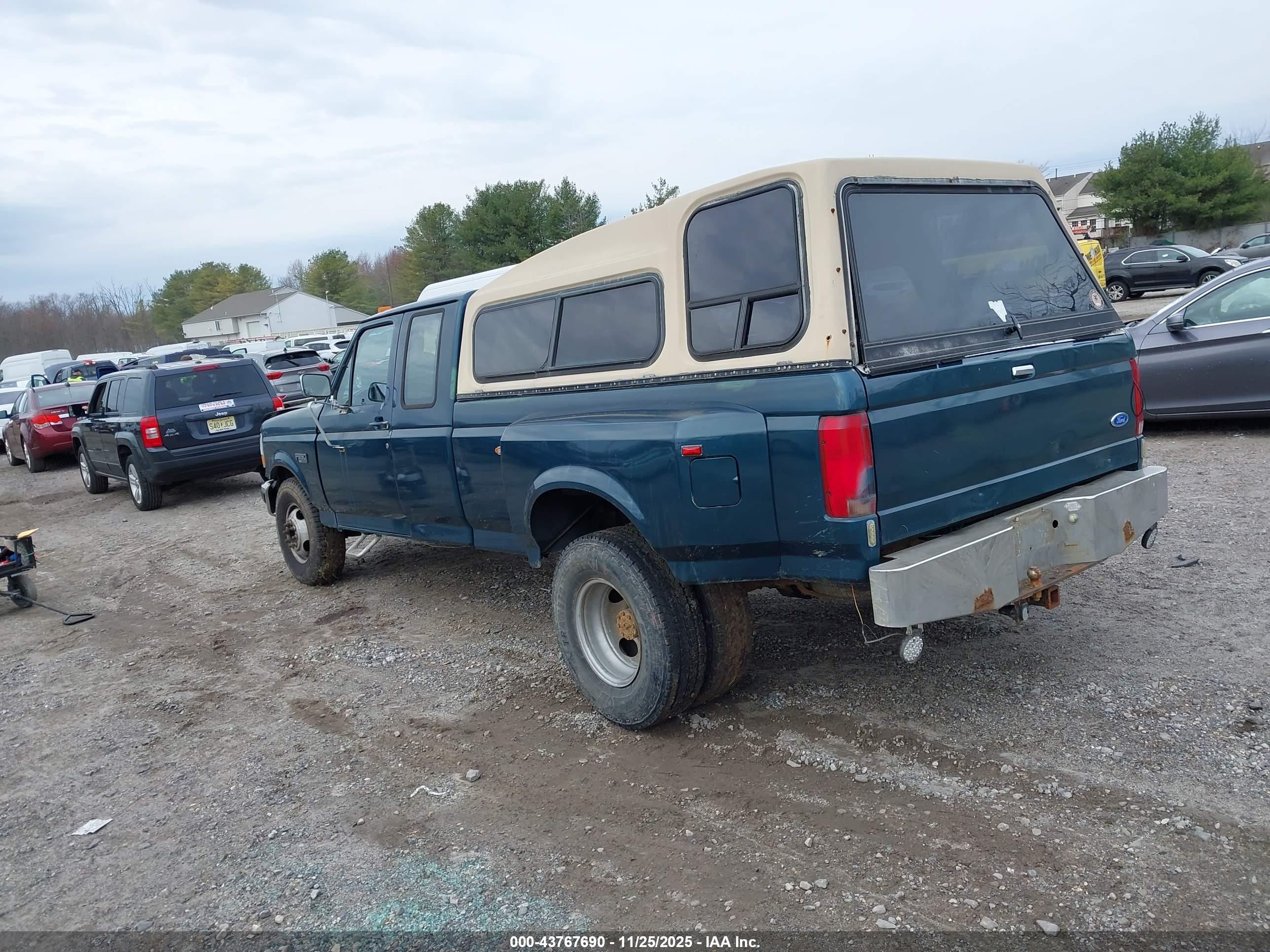 FORD F-350 image 3