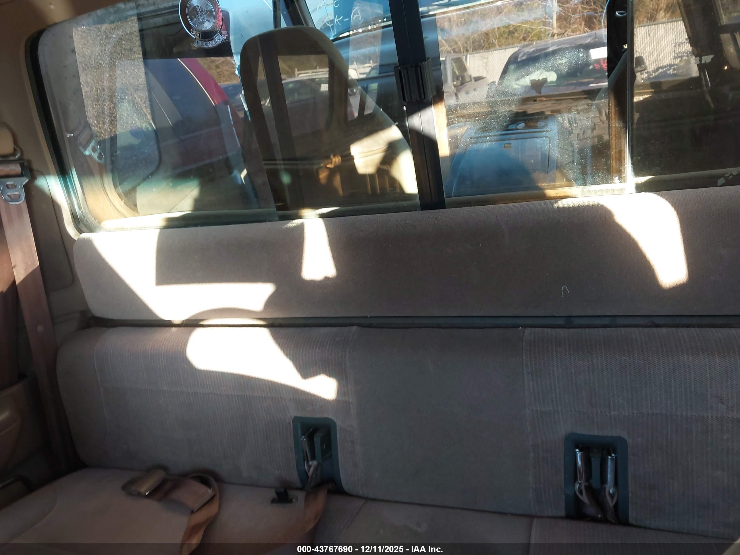 FORD F-350 image 8