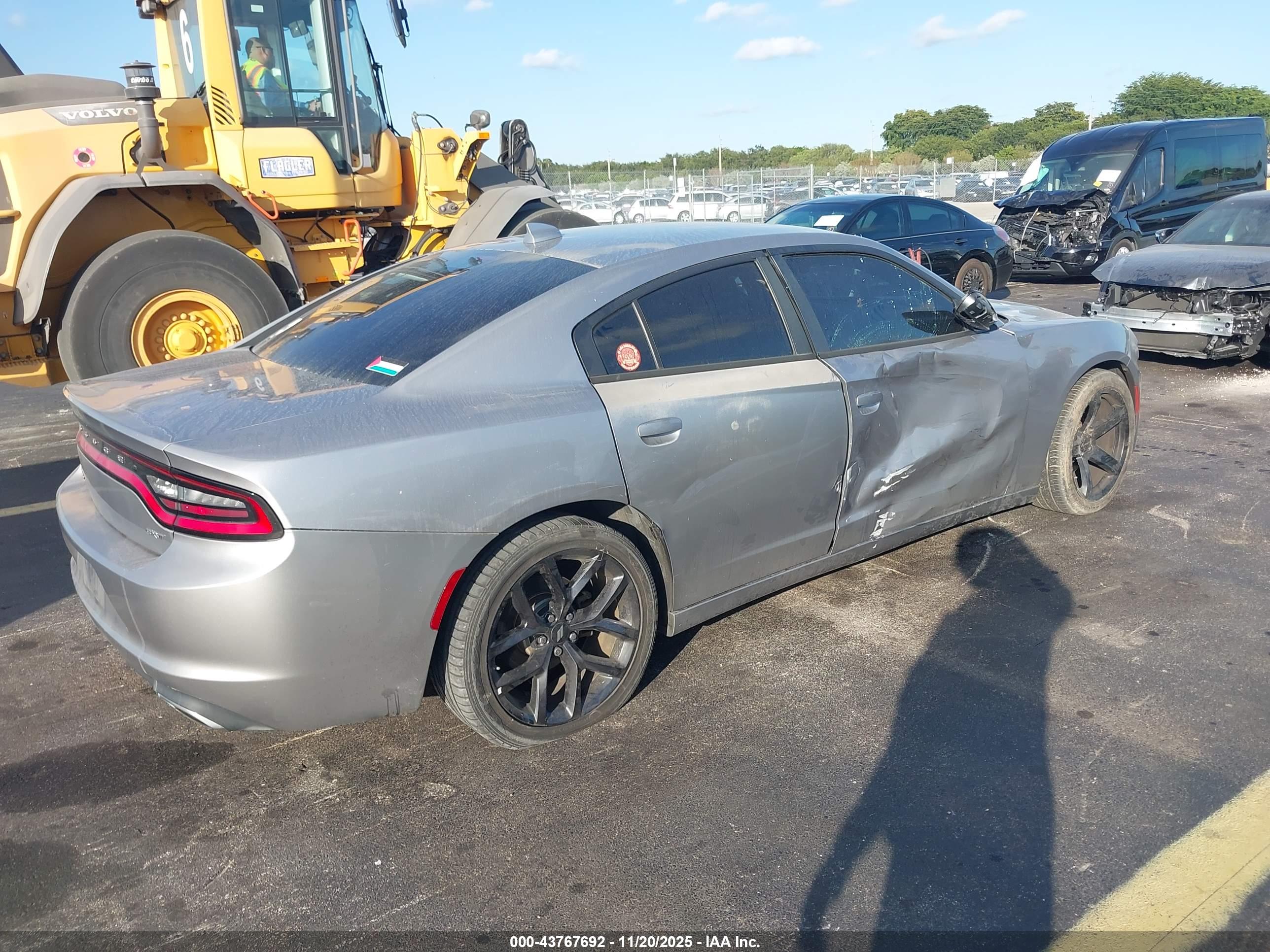 DODGE CHARGER image 4