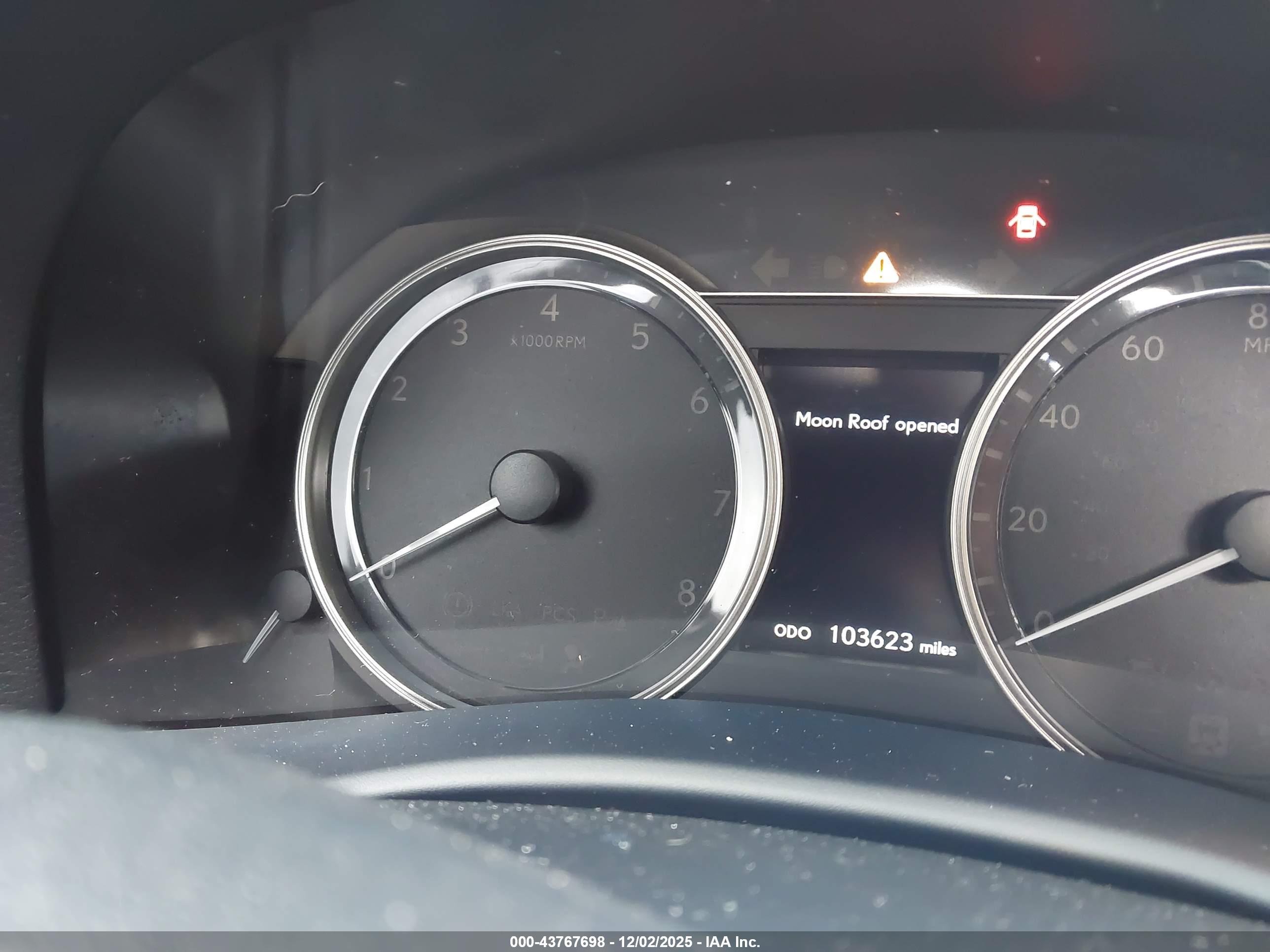 LEXUS GS image 7