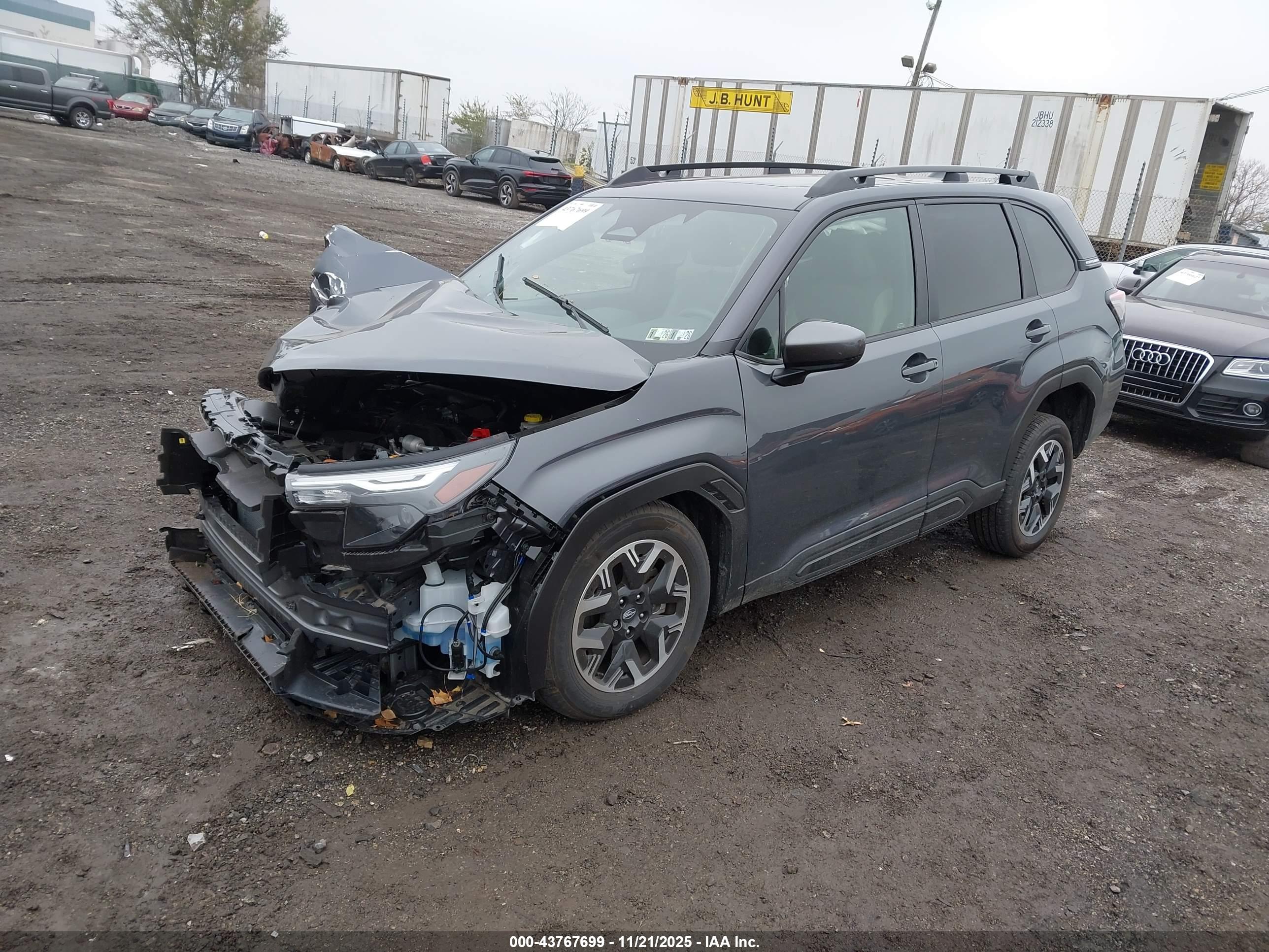 SUBARU FORESTER image 2
