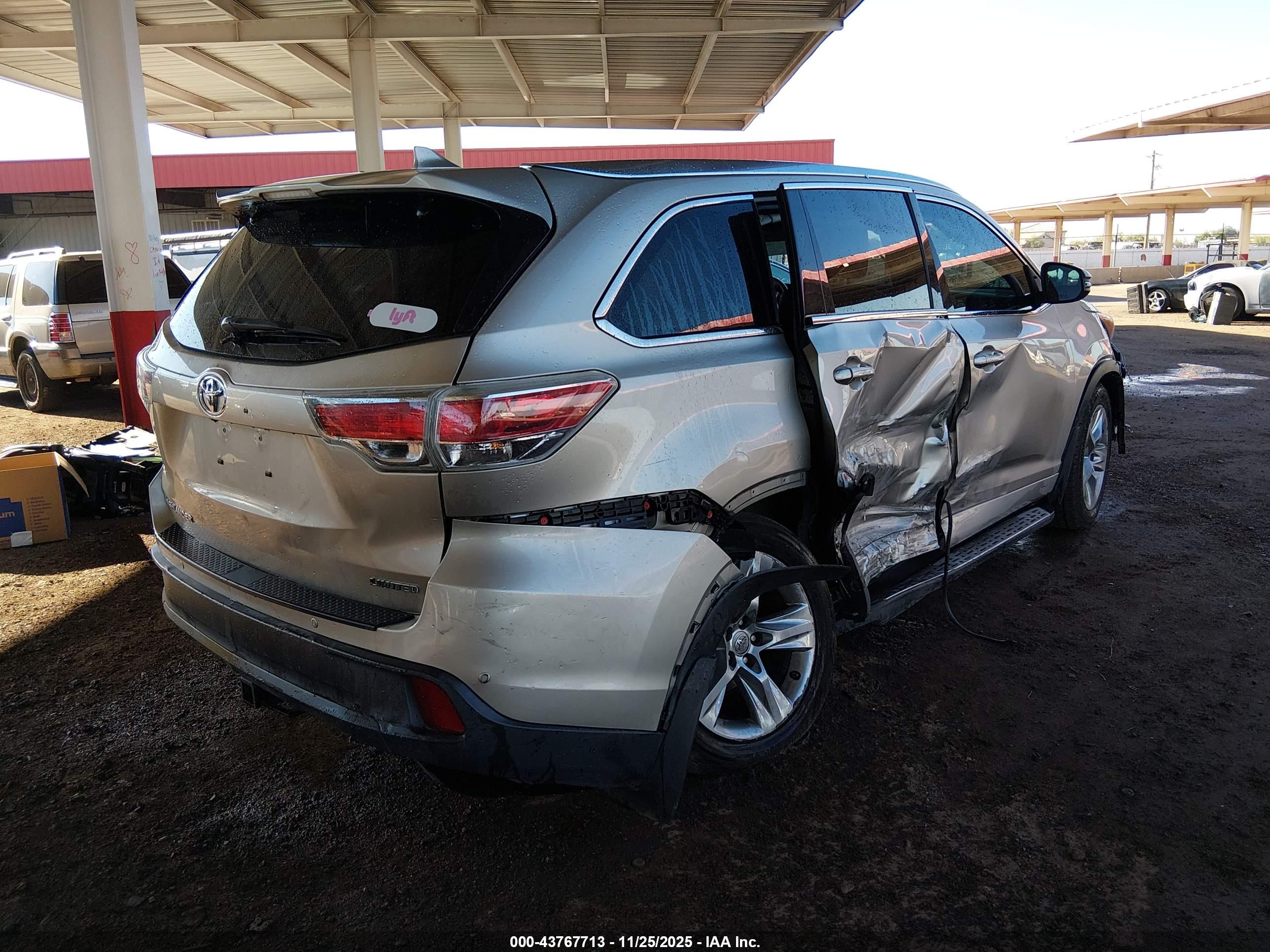 TOYOTA HIGHLANDER image 4