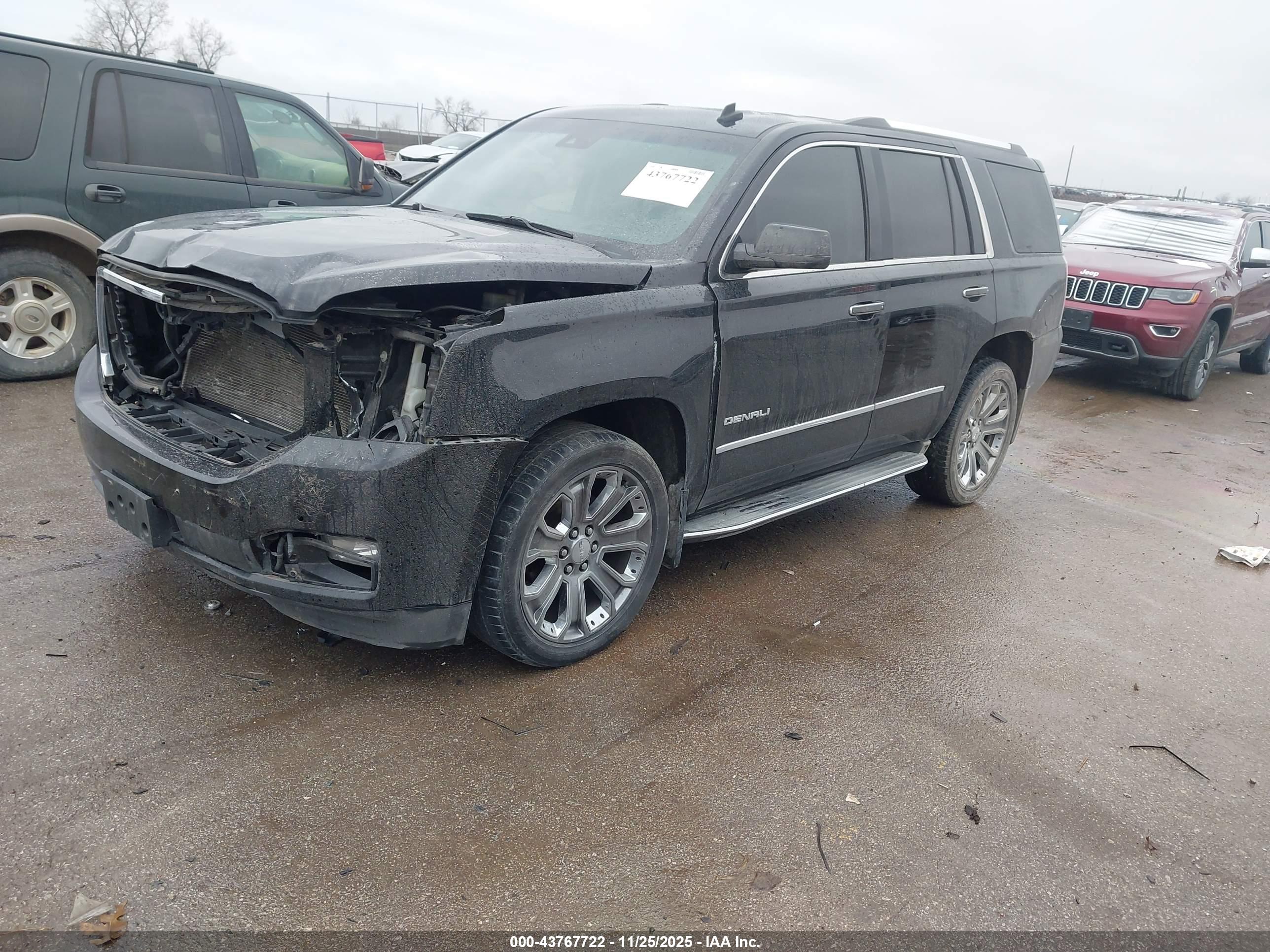 GMC YUKON image 2