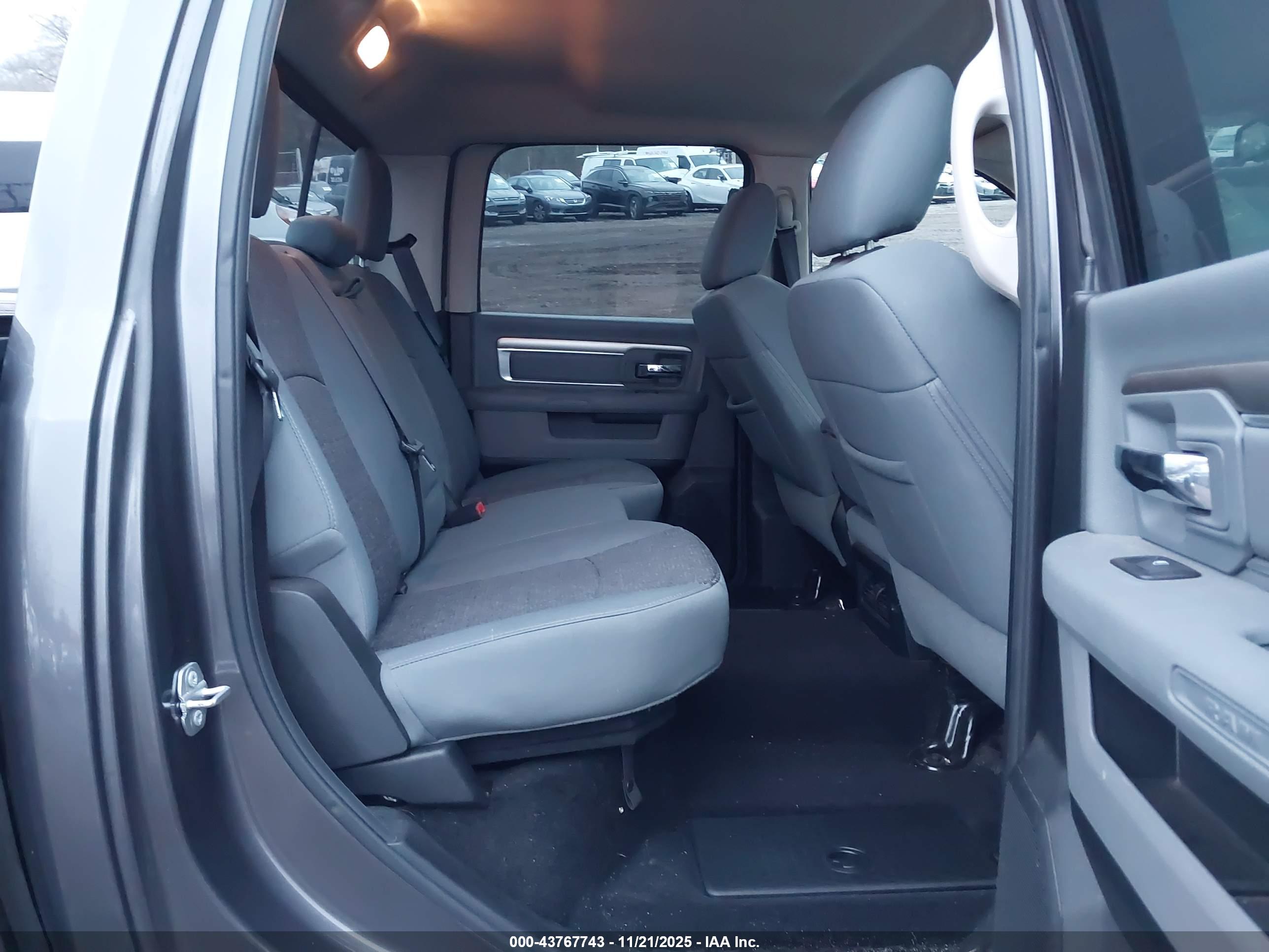 RAM 1500 image 8