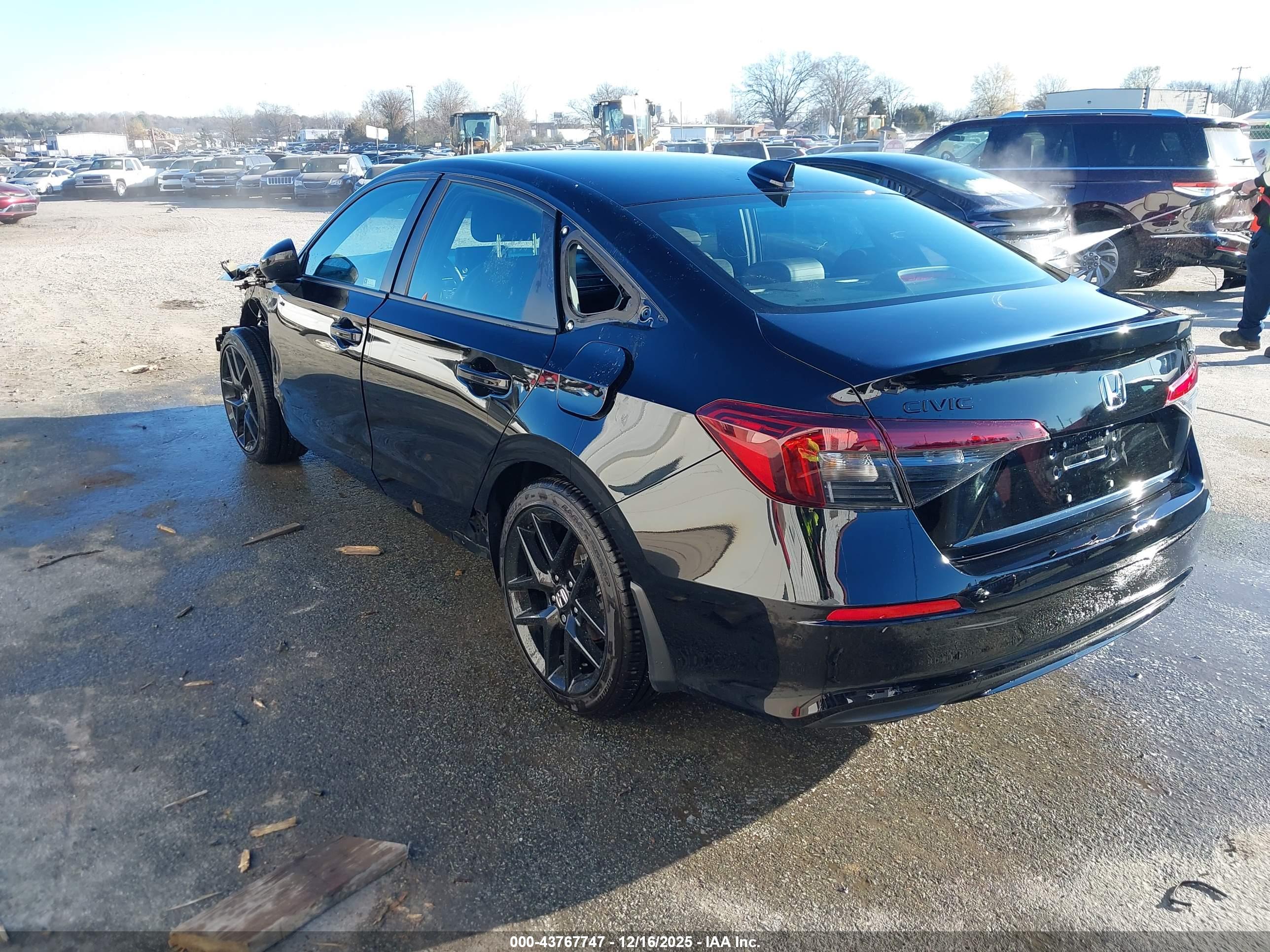 HONDA CIVIC image 3