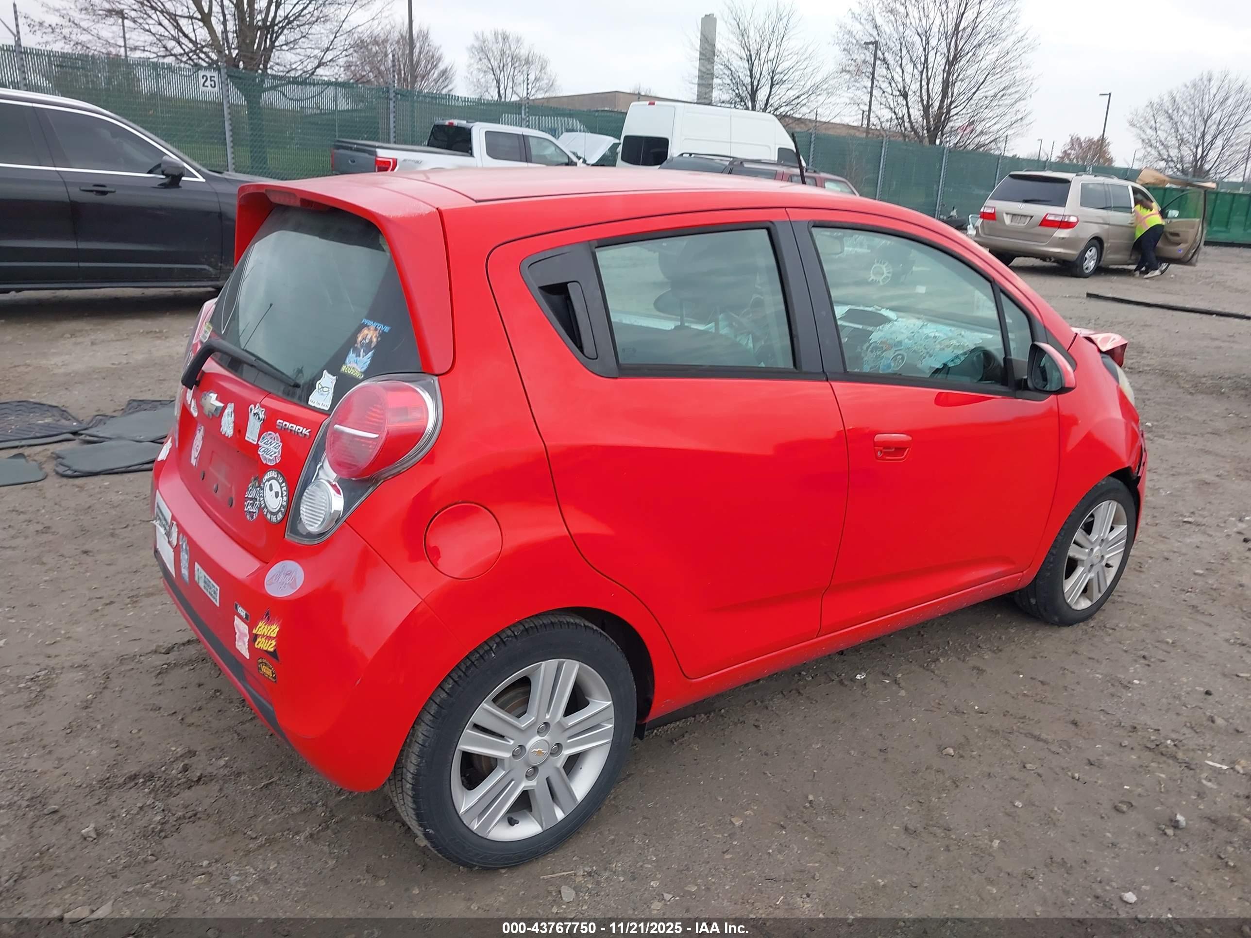 CHEVROLET SPARK image 4