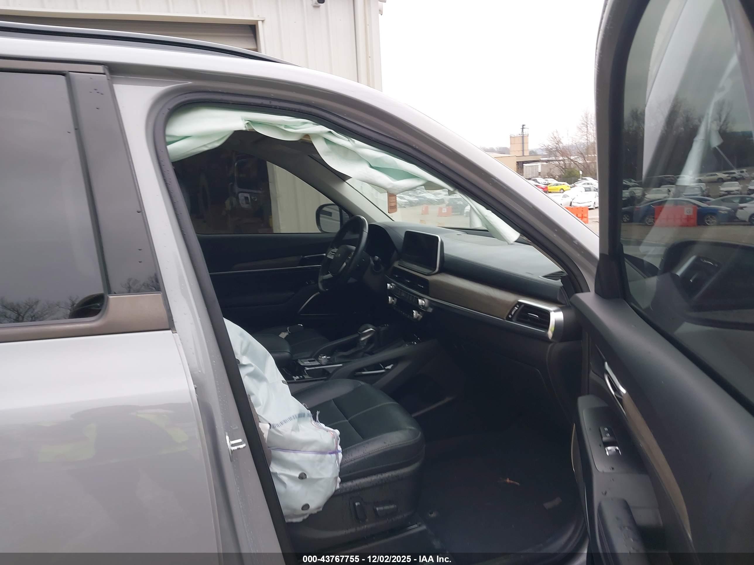KIA TELLURIDE image 5