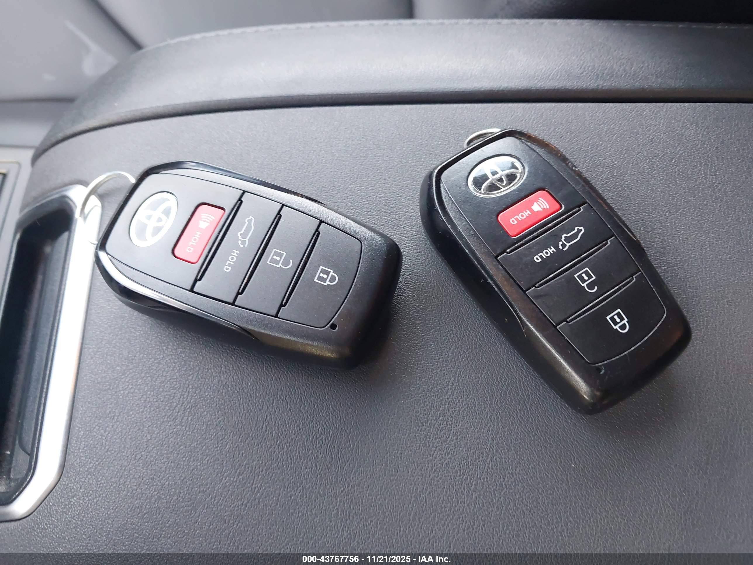 TOYOTA HIGHLANDER image 11
