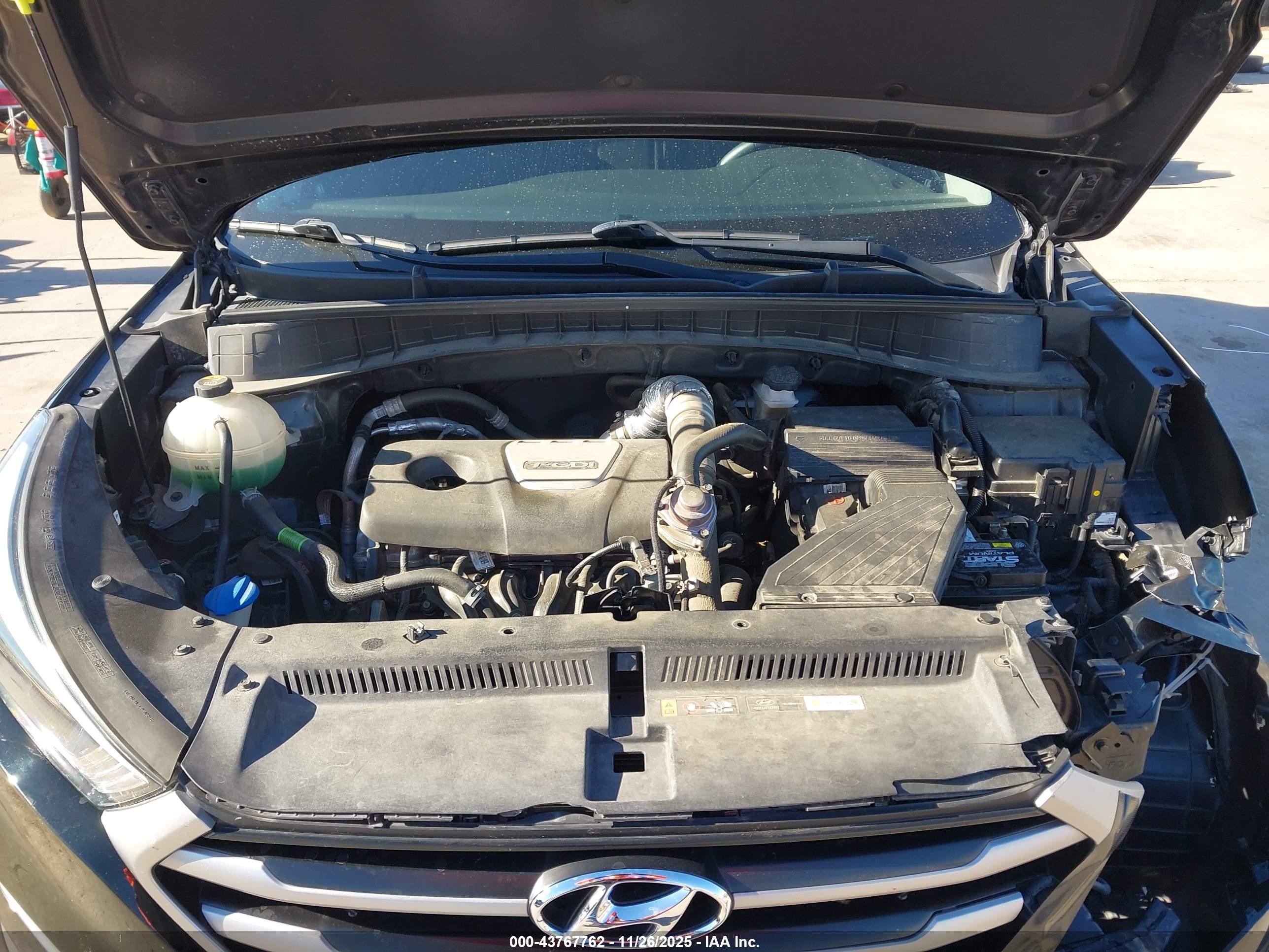HYUNDAI TUCSON image 10