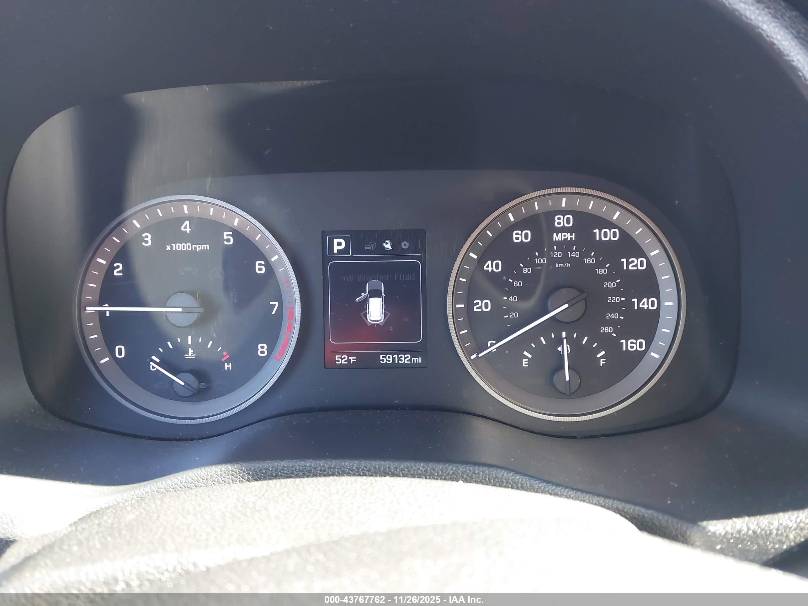 HYUNDAI TUCSON image 7