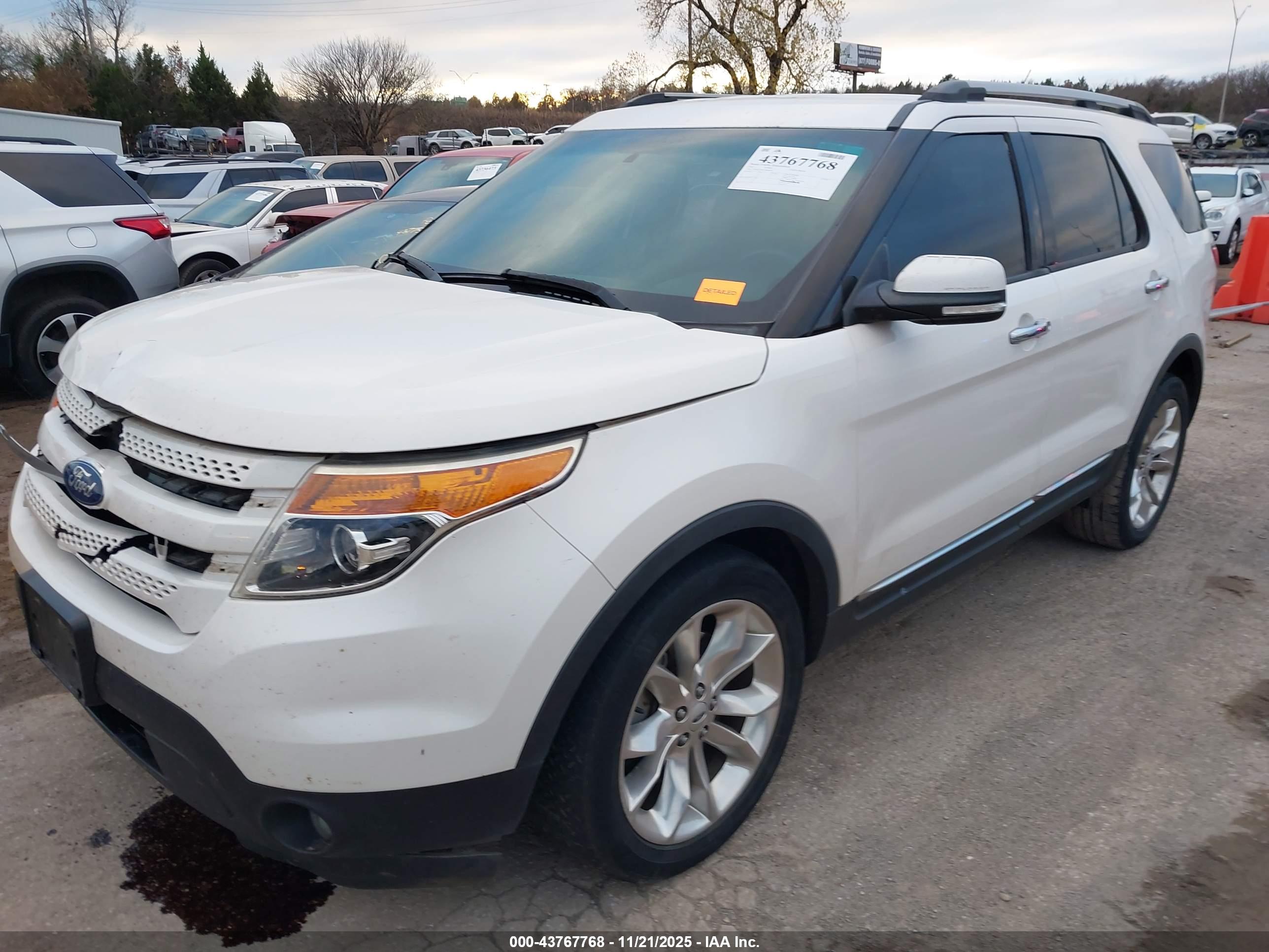 FORD EXPLORER image 2