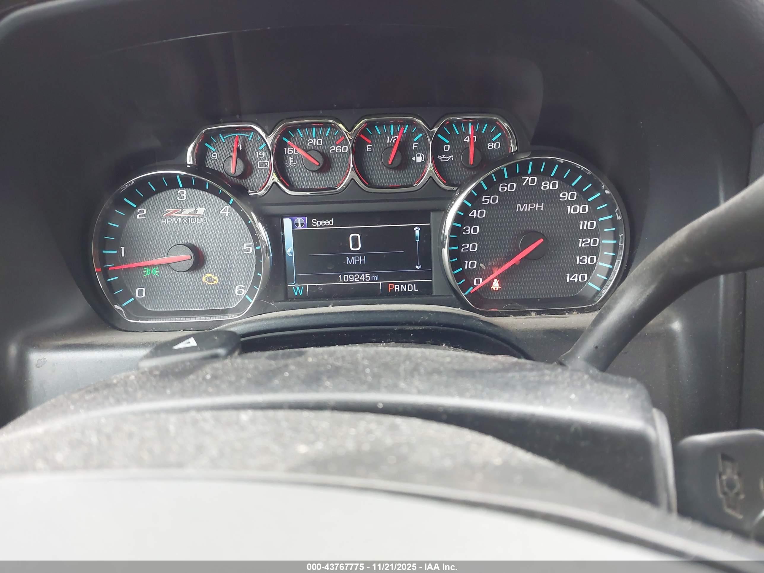 CHEVROLET SILVERADO image 7