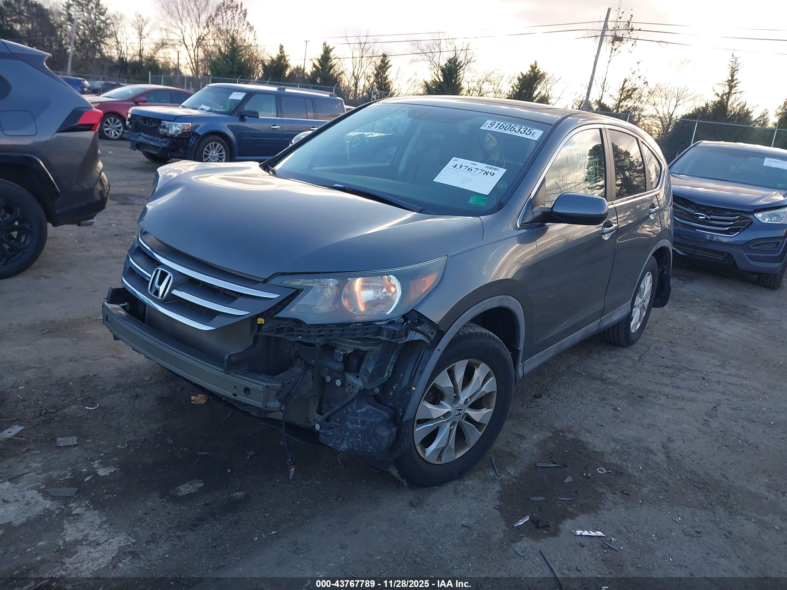 HONDA CR-V image 2