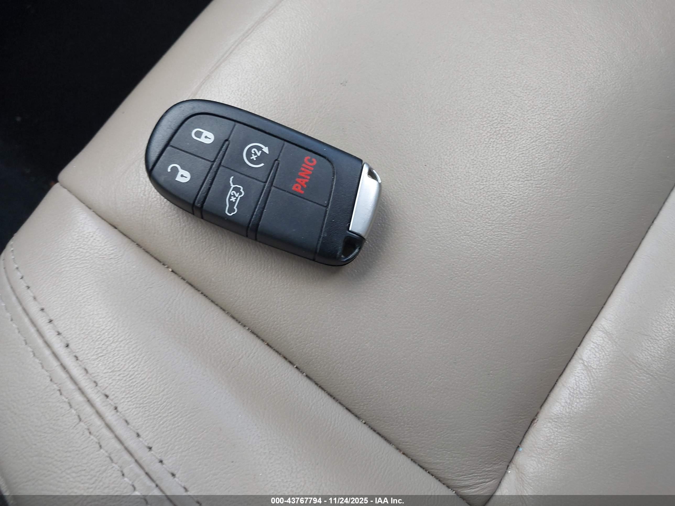 JEEP GRAND image 11