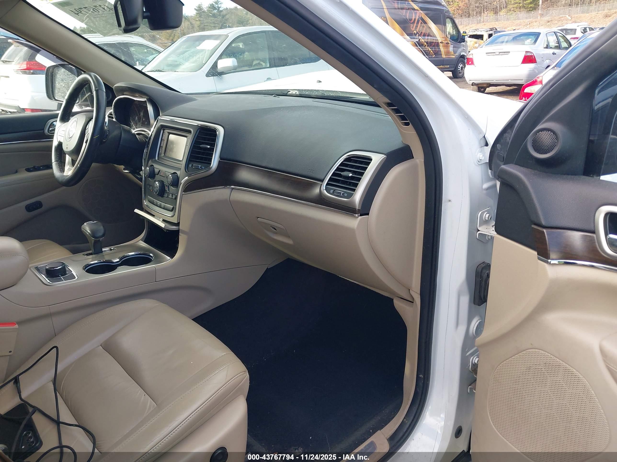 JEEP GRAND image 5