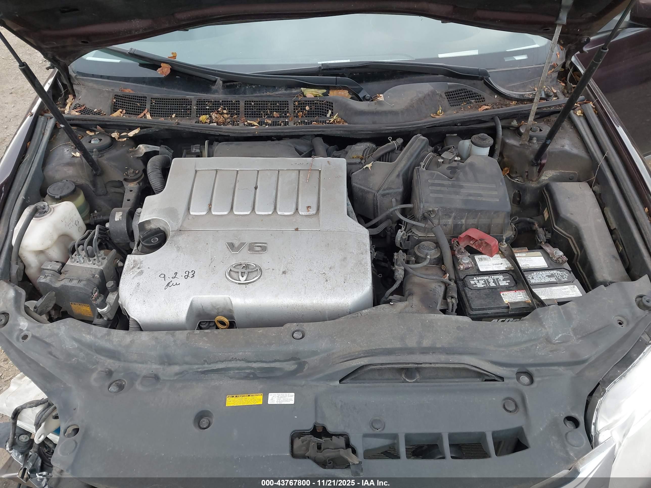 TOYOTA AVALON image 10