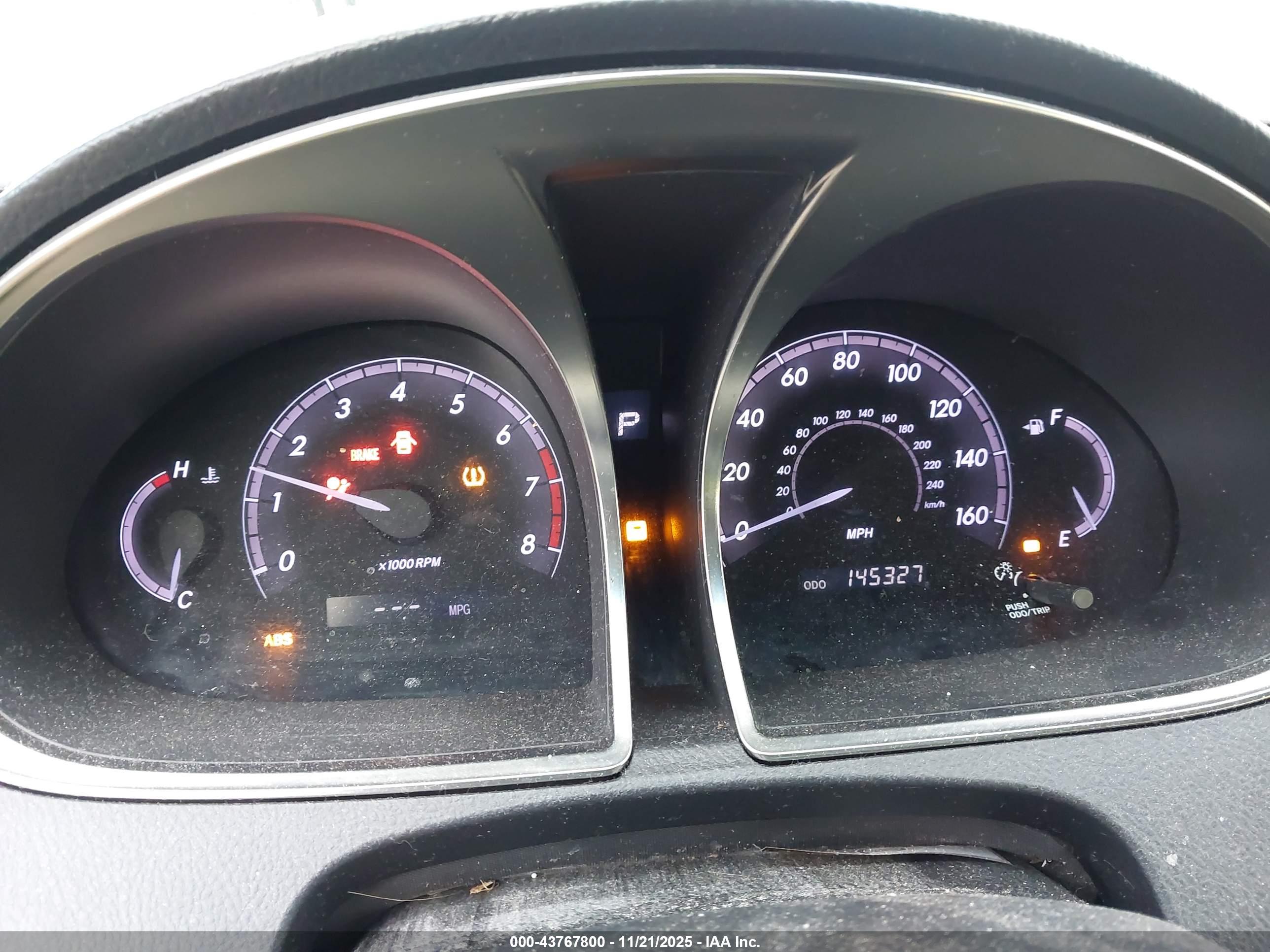 TOYOTA AVALON image 7