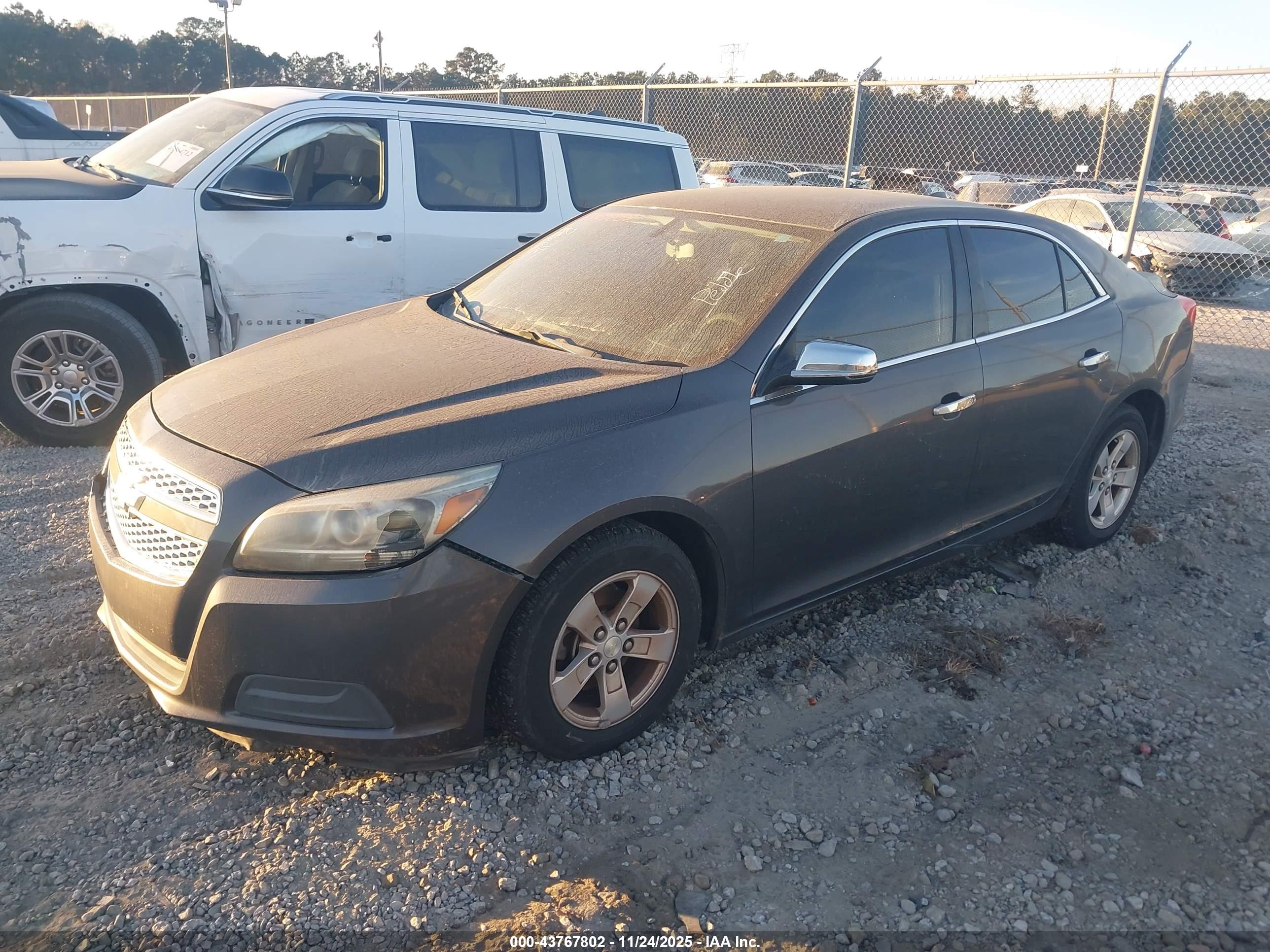 CHEVROLET MALIBU image 2